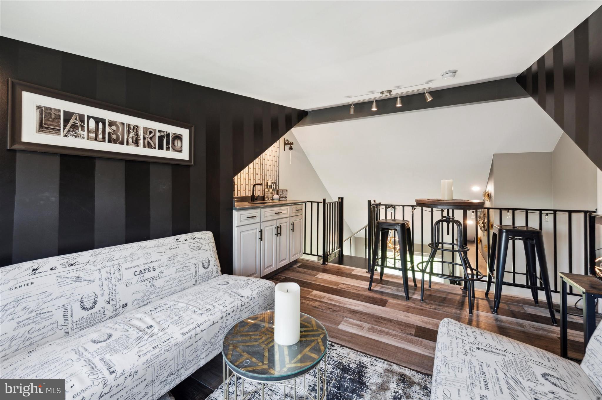 HUNTERS WOODS - Residential