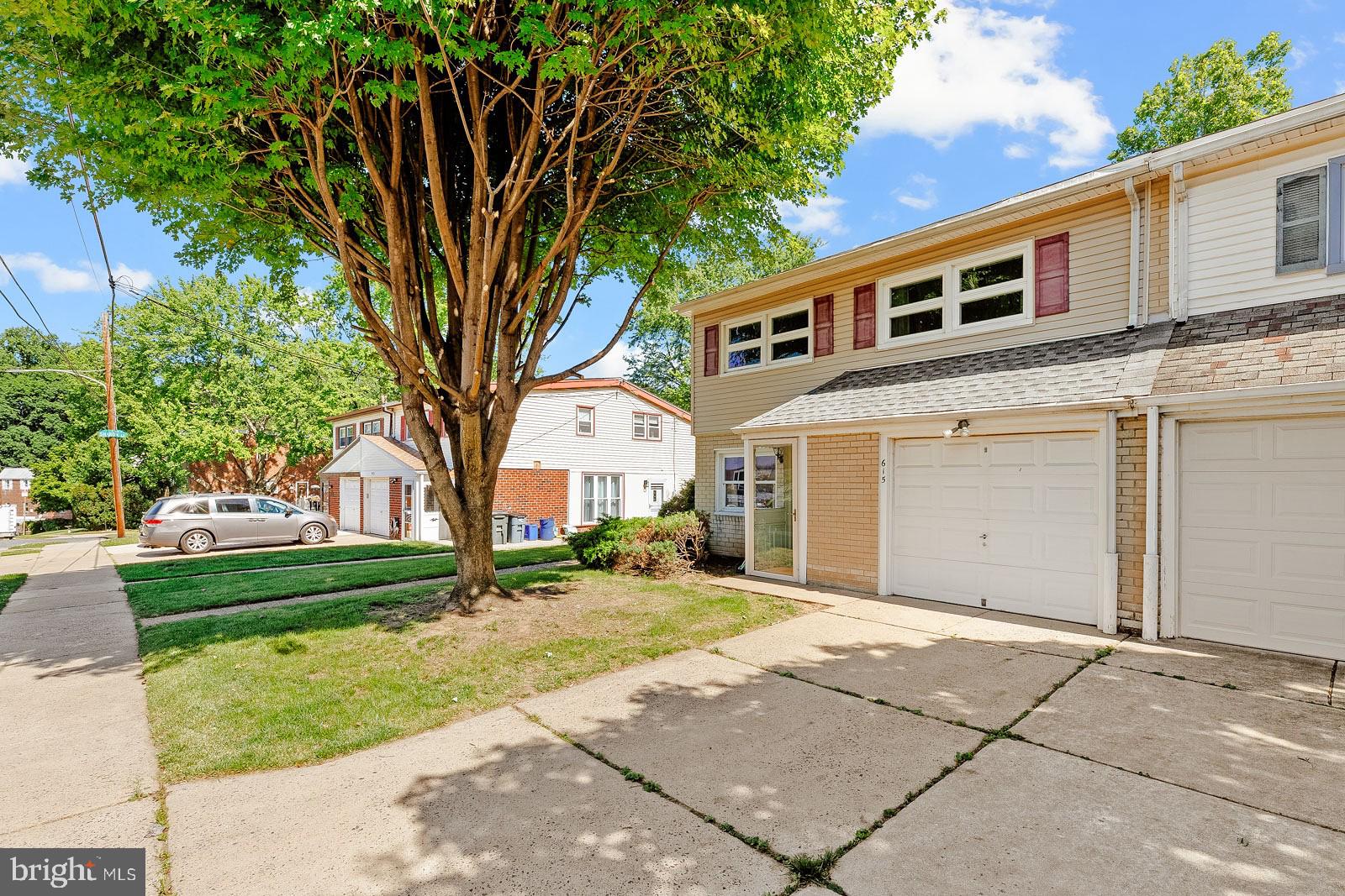 615 ARTWOOD DRIVE
