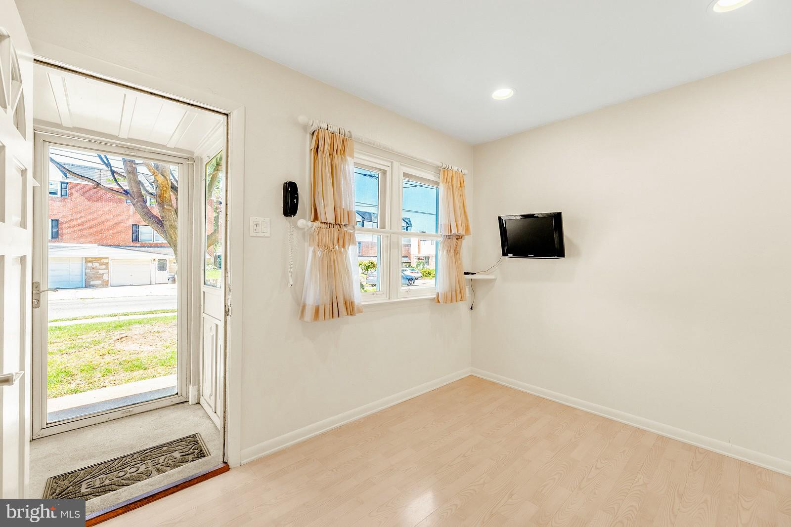 615 ARTWOOD DRIVE