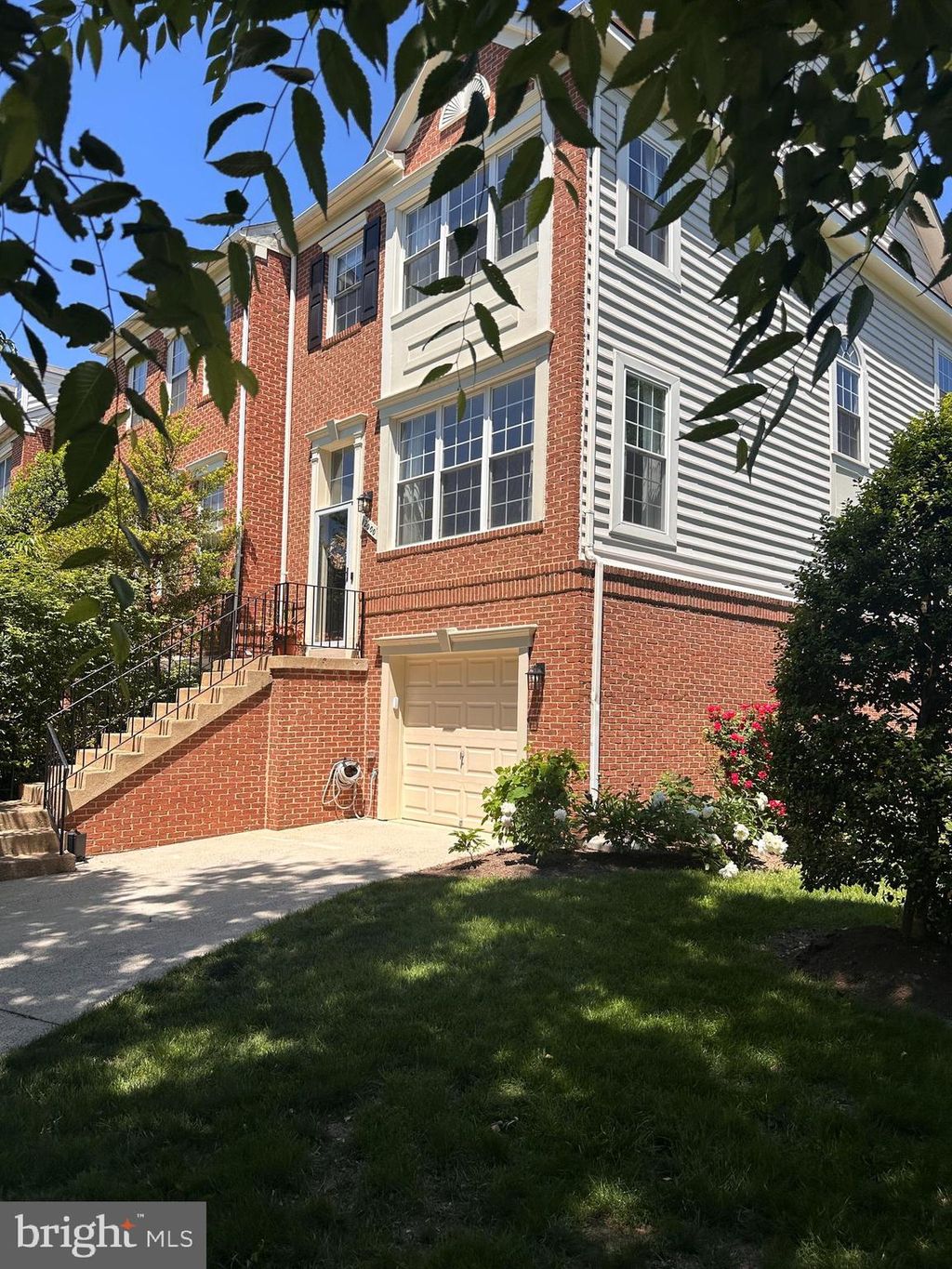 Photo of 12000 Edgemere Circle, RESTON, VA 20190 (MLS # VAFX2307794)