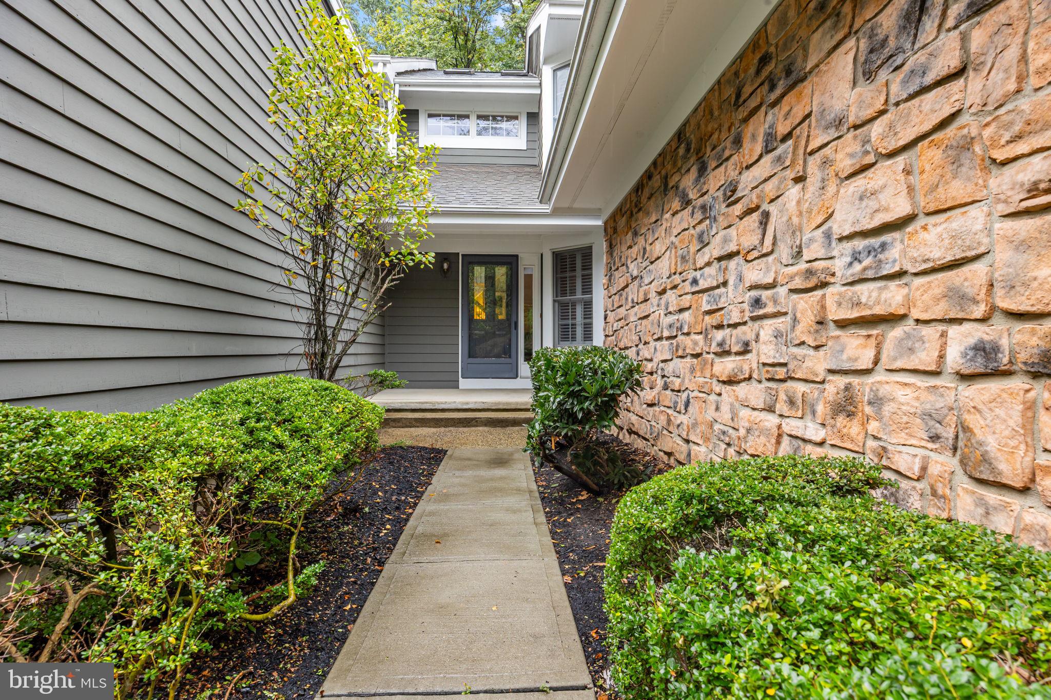 12 CARAWAY COURT