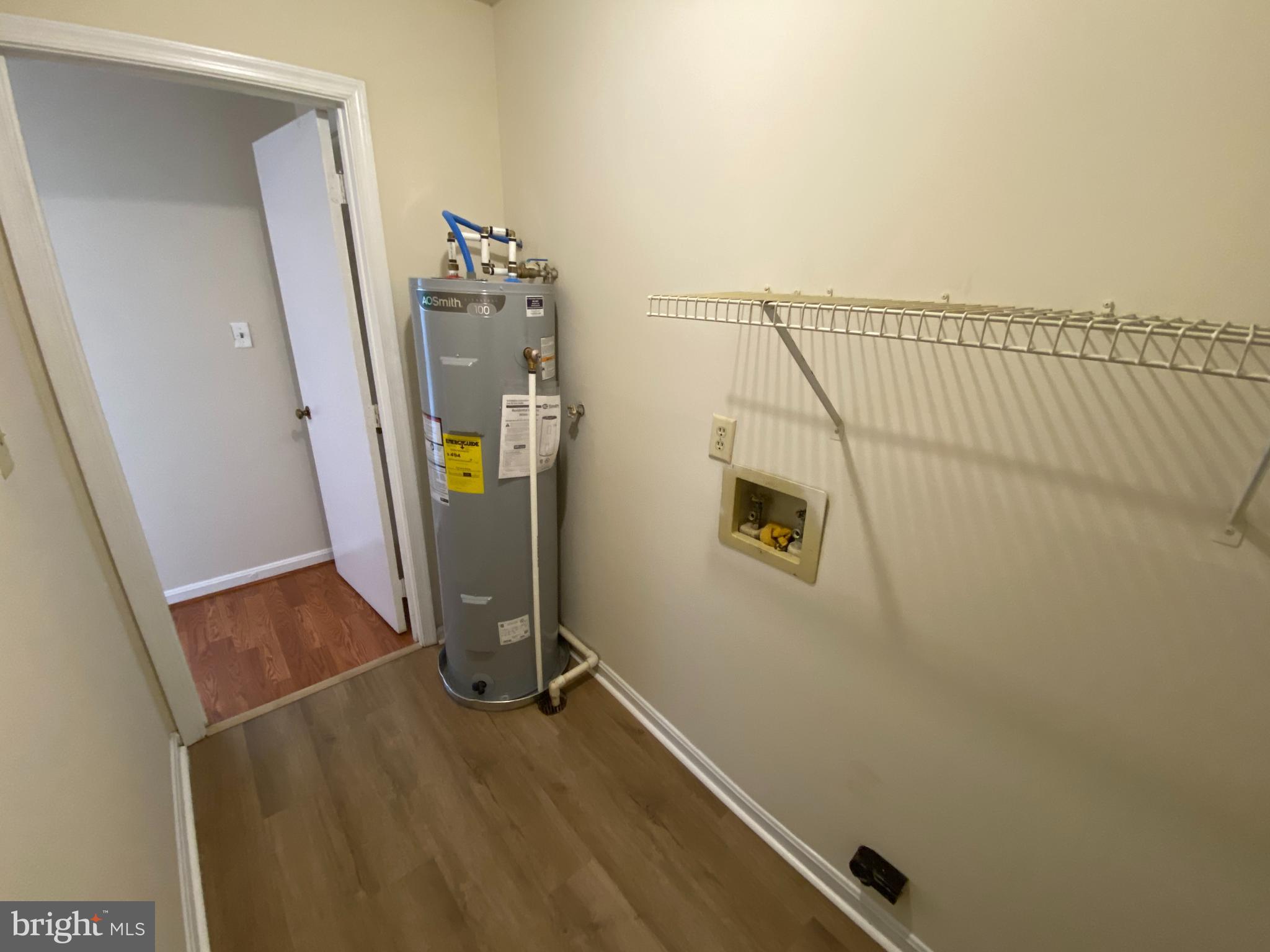 SUNNINGDALE MEADOWS - Residential Lease