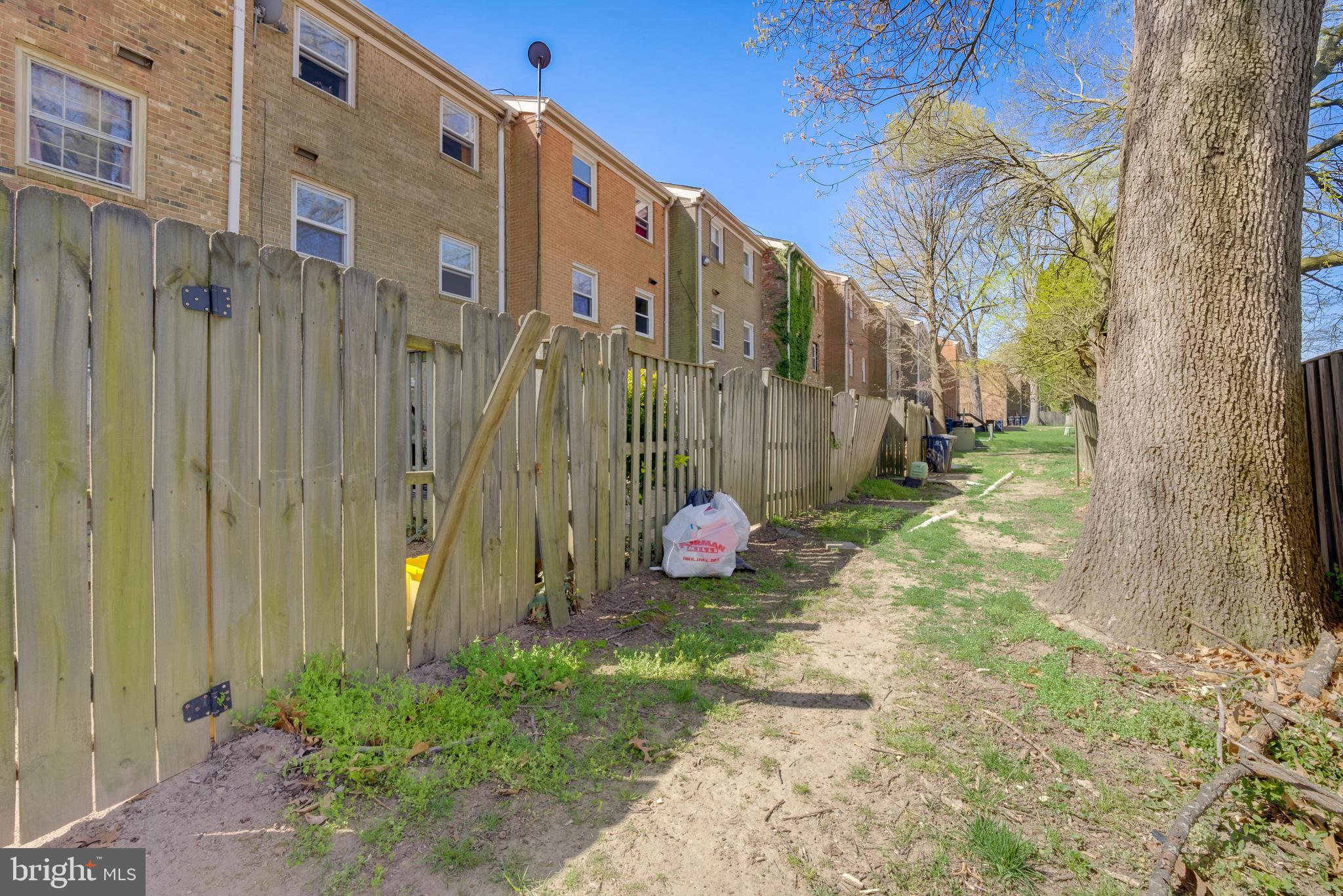 BEECHWOOD SQUARE - Residential