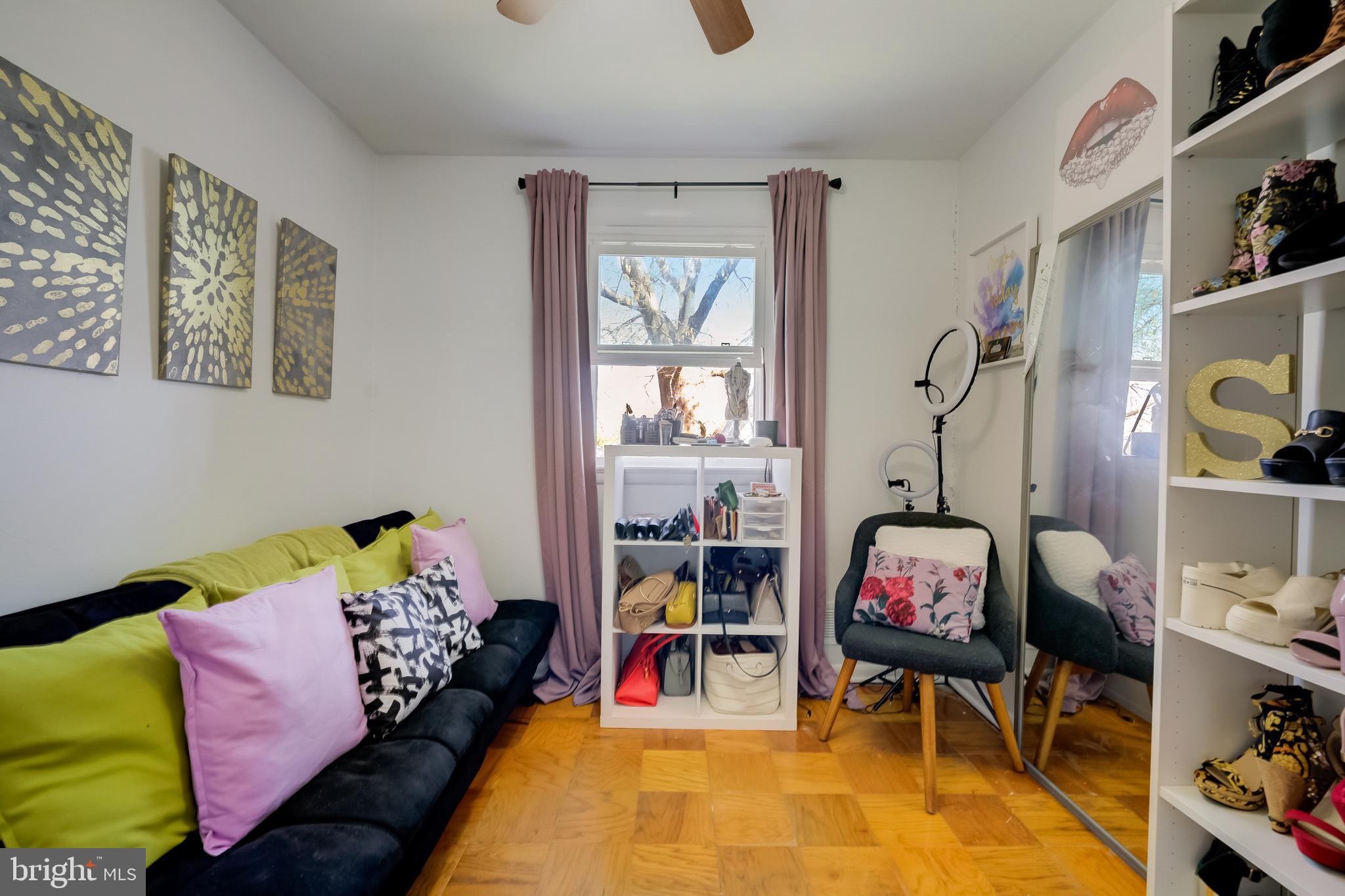 BEECHWOOD SQUARE - Residential