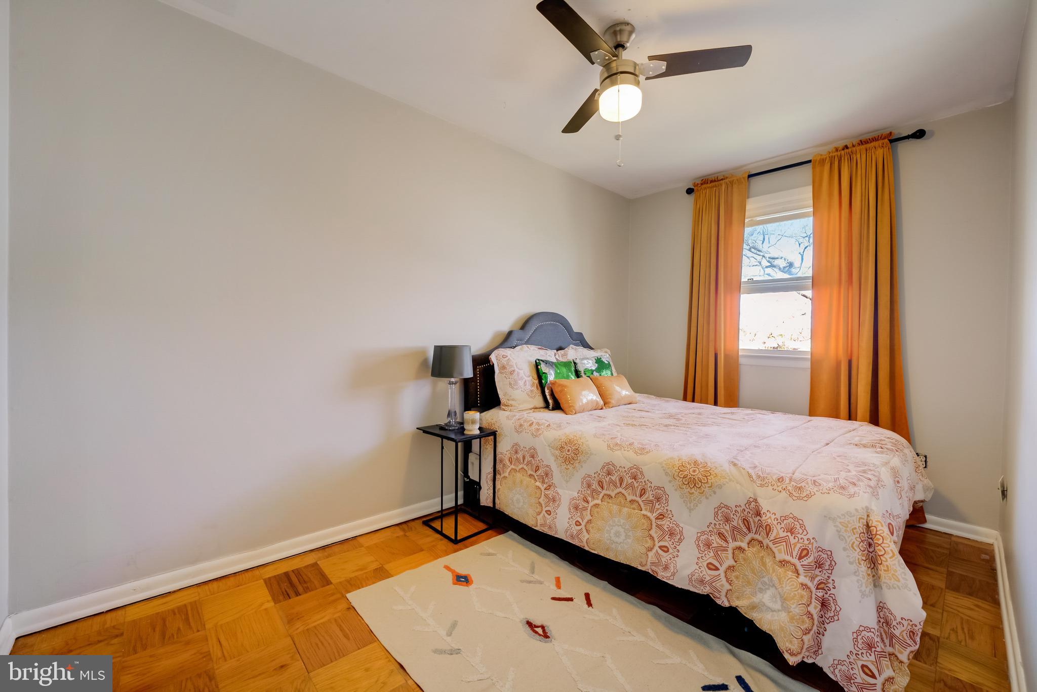 BEECHWOOD SQUARE - Residential