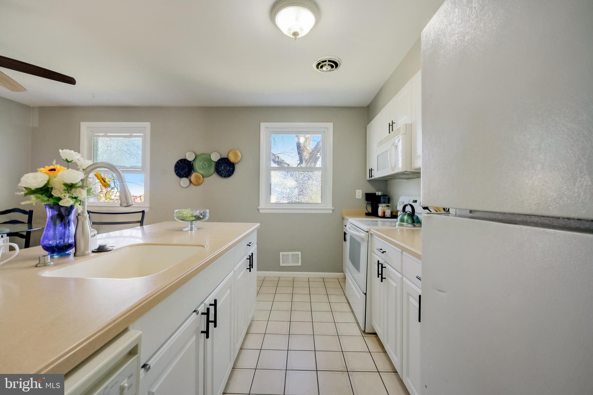 BEECHWOOD SQUARE - Residential