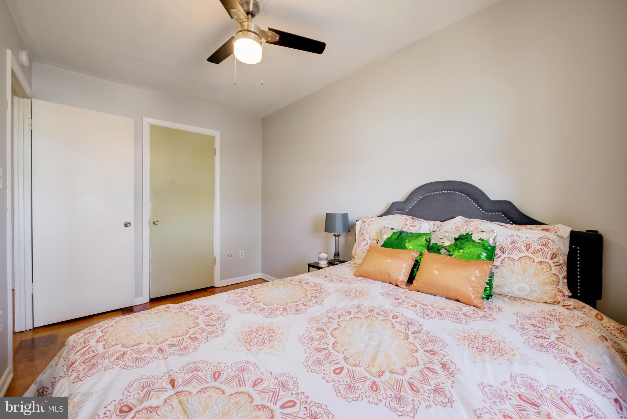 BEECHWOOD SQUARE - Residential