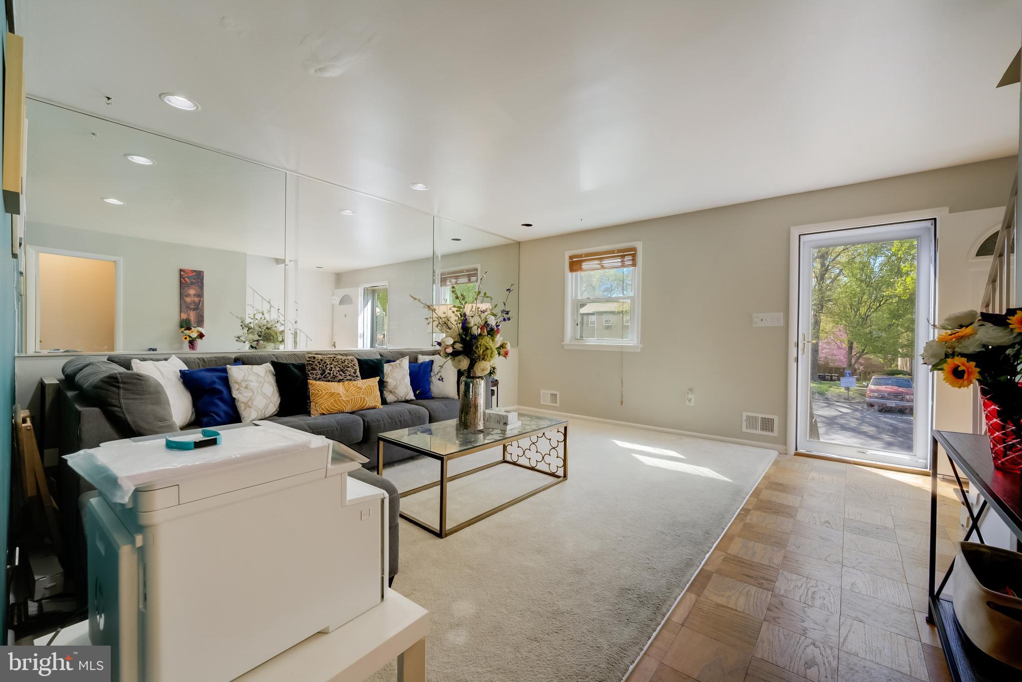 BEECHWOOD SQUARE - Residential