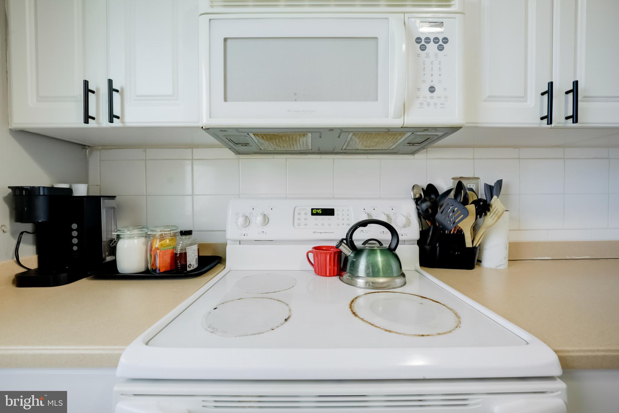 BEECHWOOD SQUARE - Residential