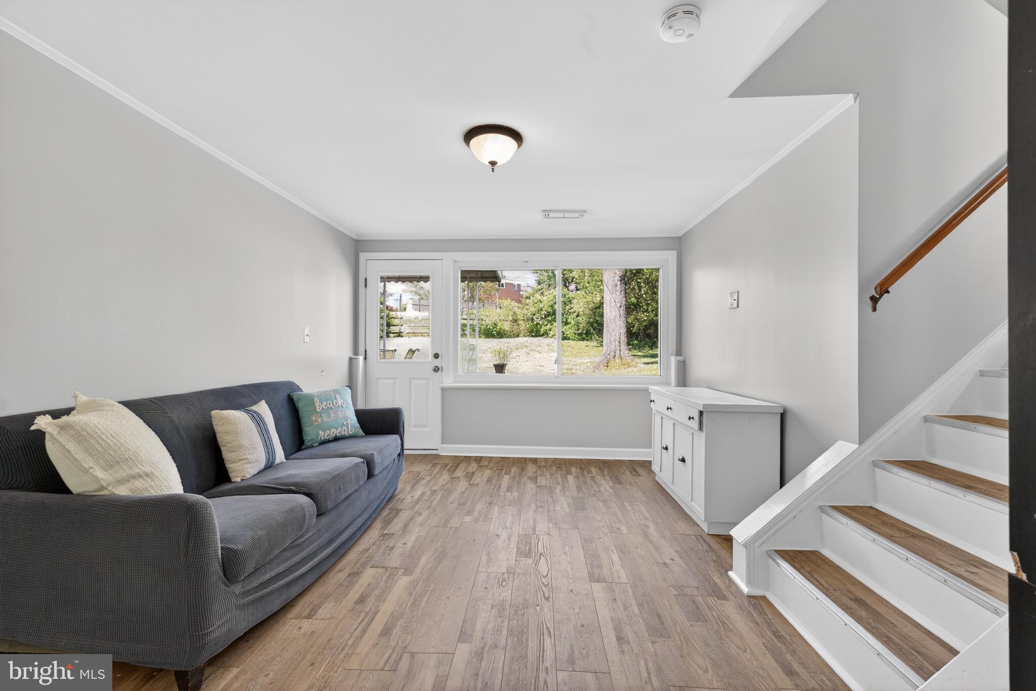 YORK MANOR - Residential