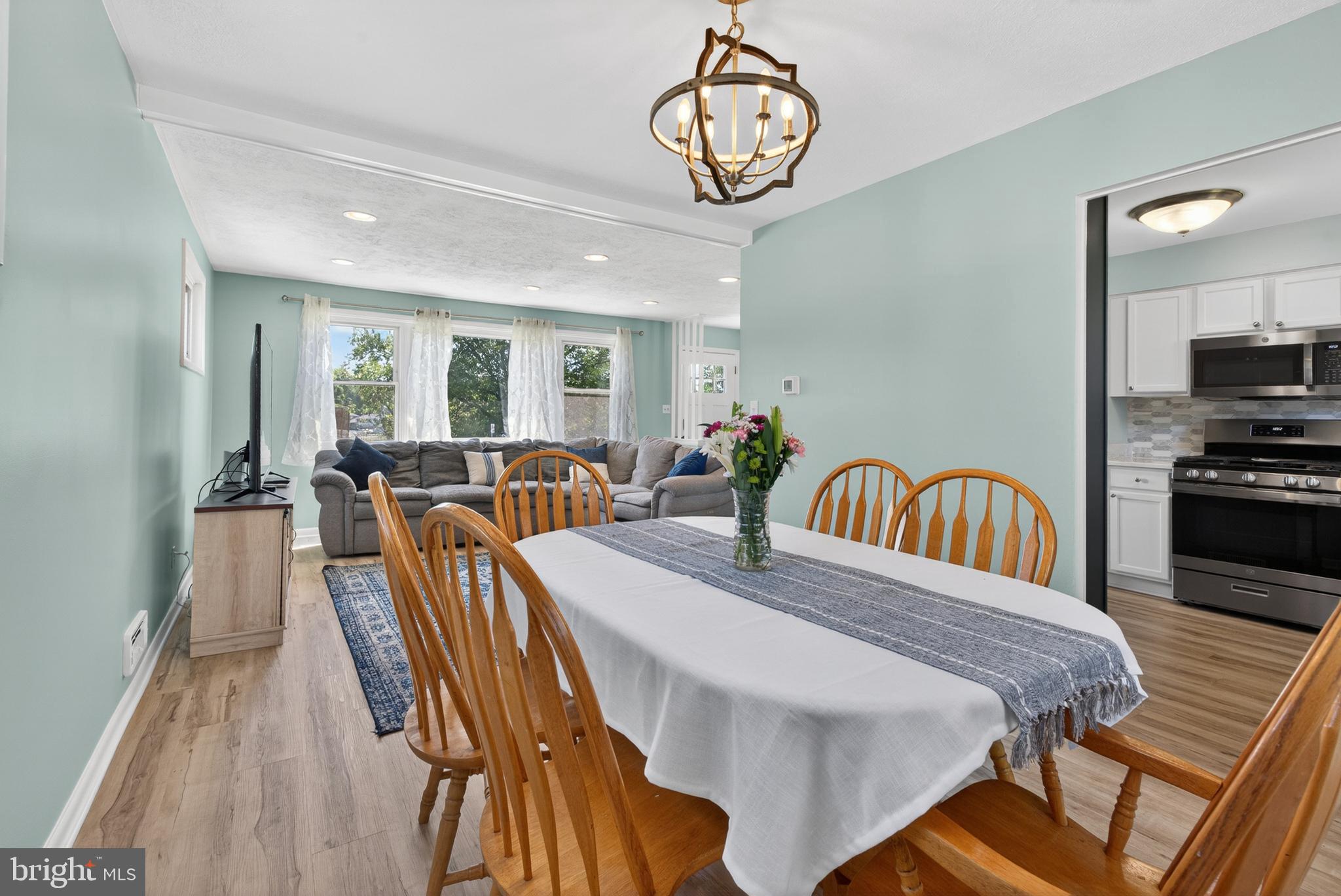 YORK MANOR - Residential