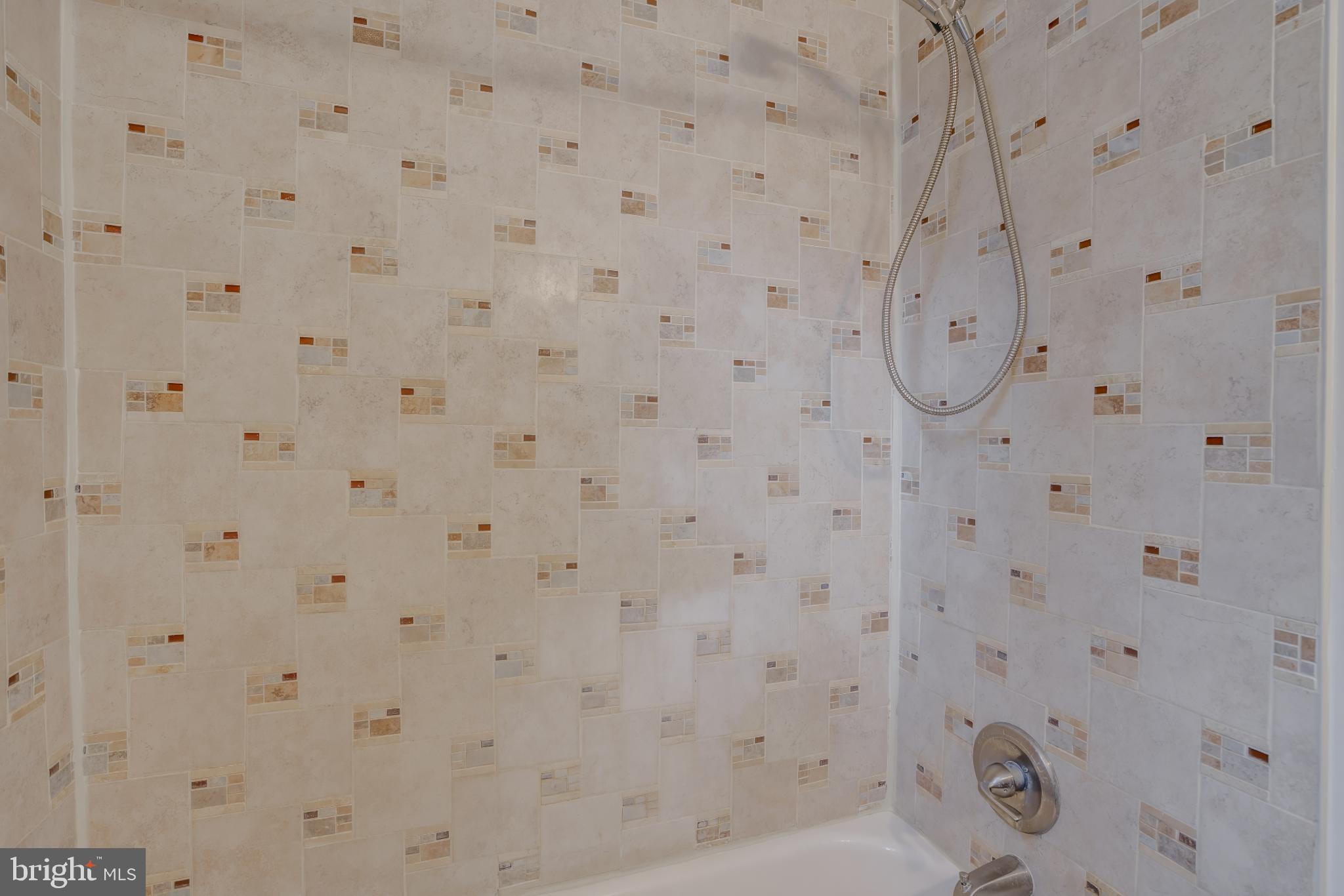 WEST HILLS - Residential