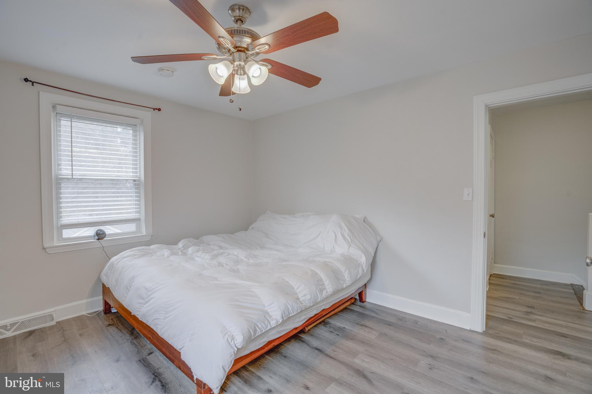 WEST HILLS - Residential