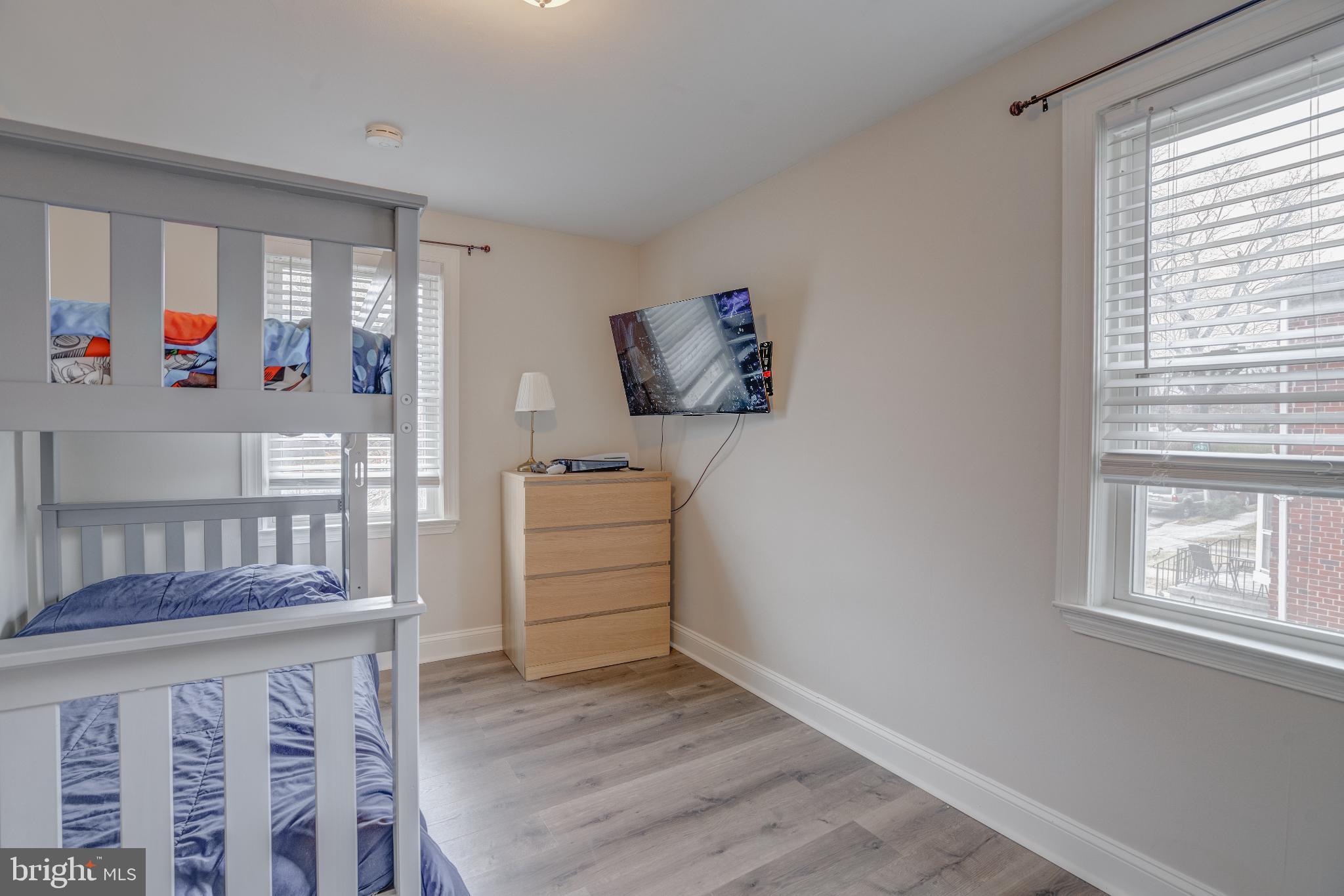 WEST HILLS - Residential