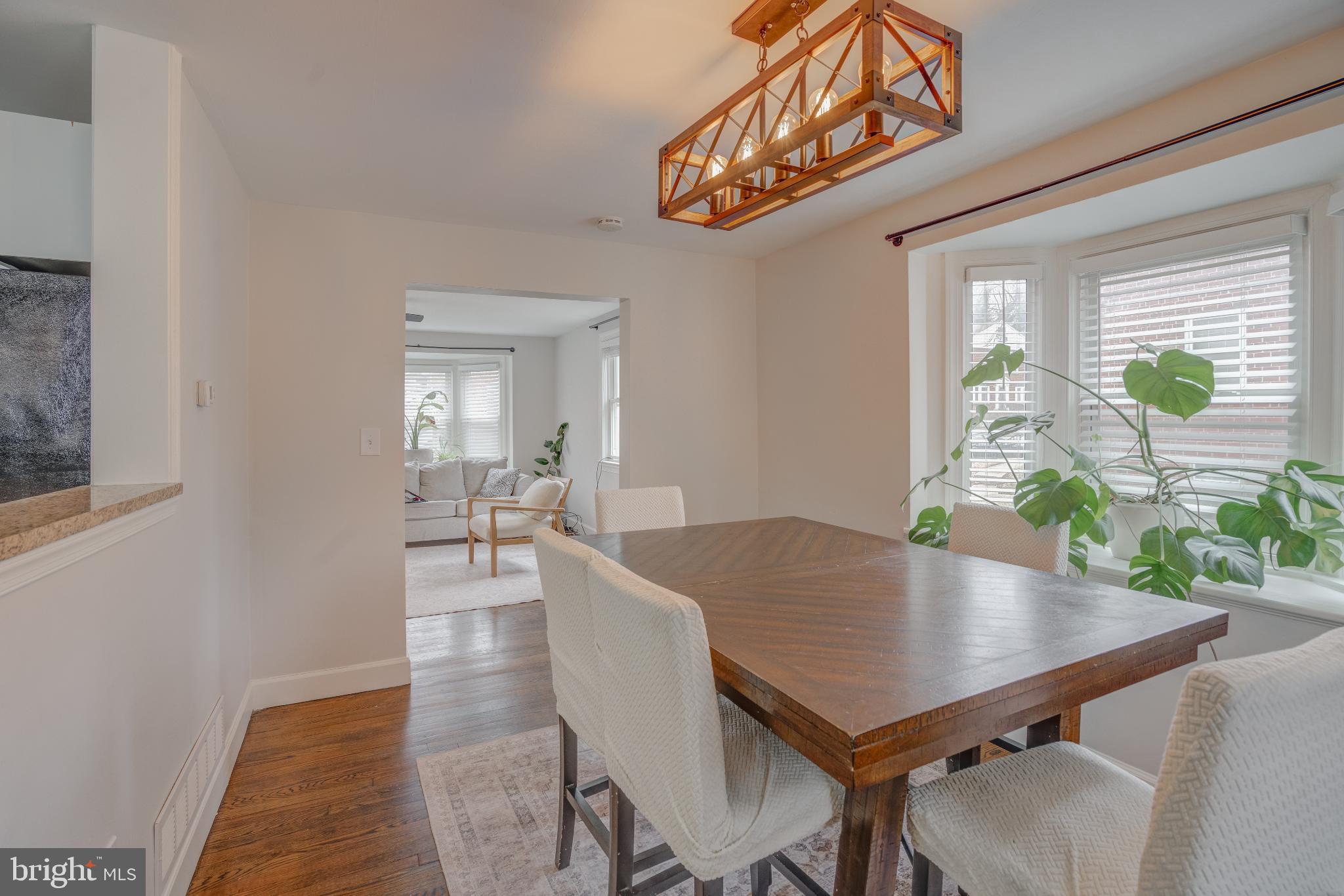 WEST HILLS - Residential