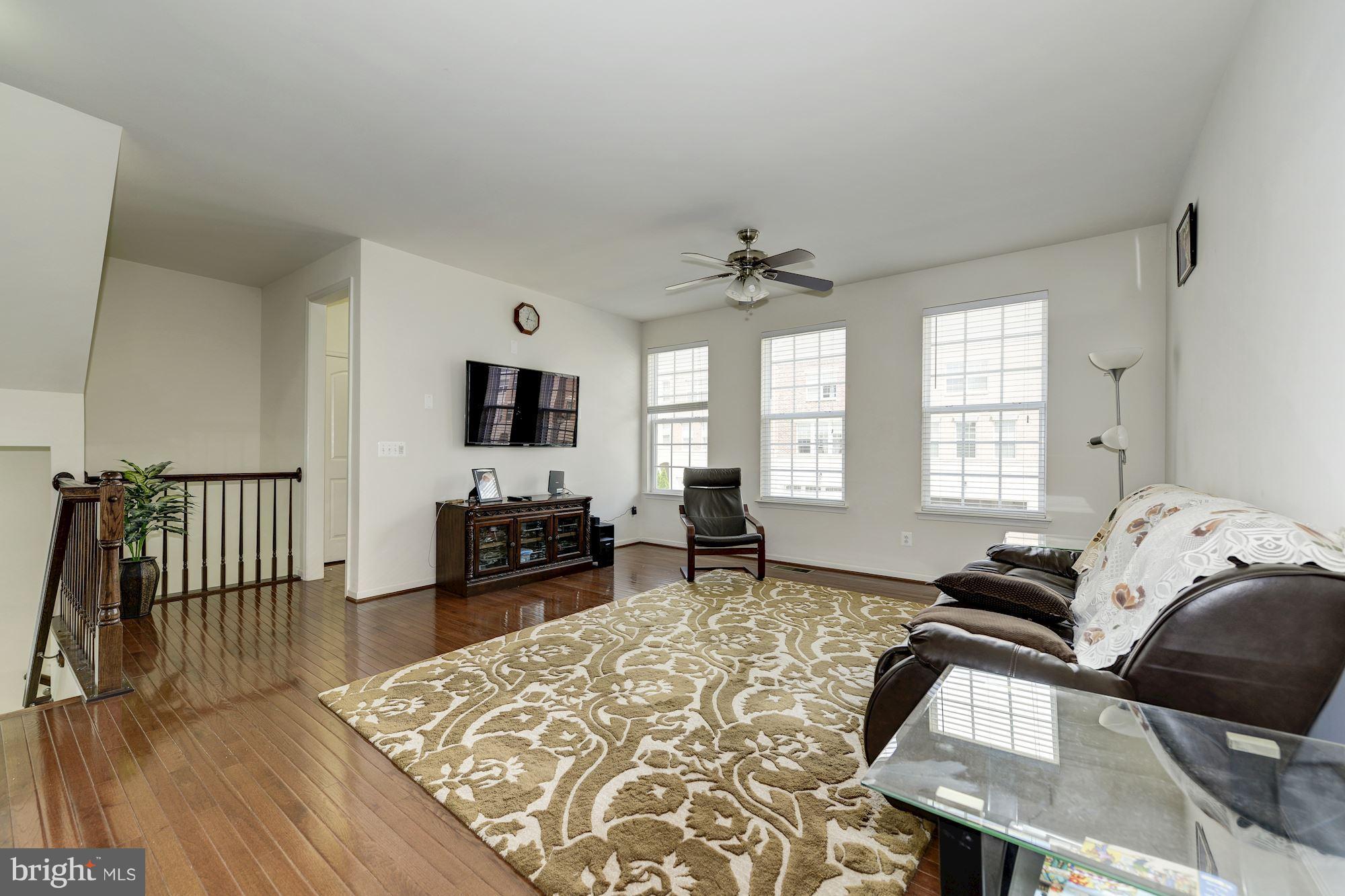 22677 FLOWING SPRING SQUARE
