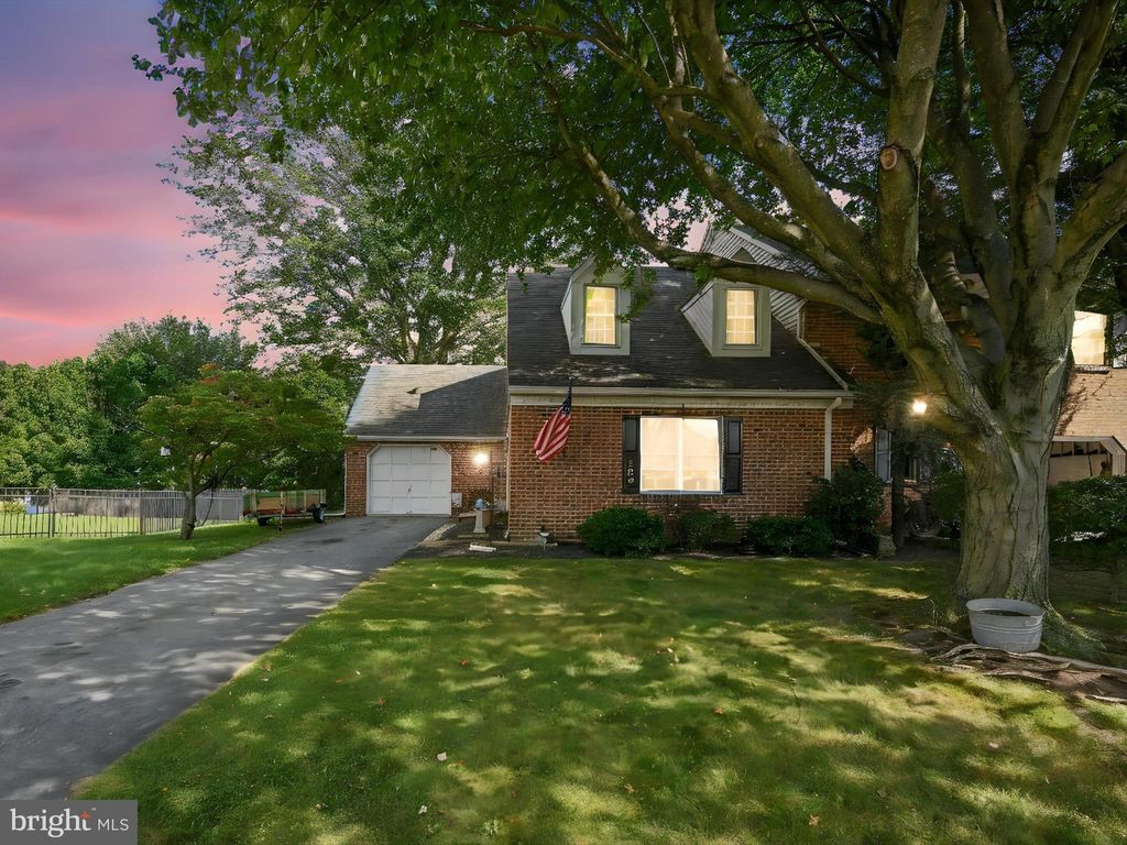 Photo of 190 Rockford Square, MOUNTVILLE, PA 17554 (MLS # PALA2075164)