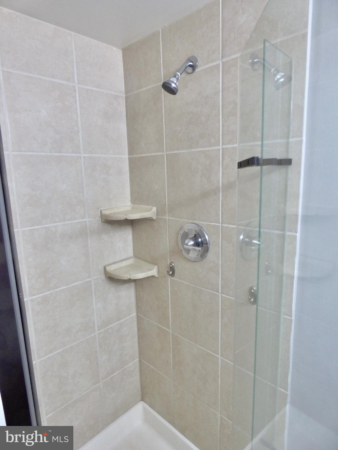 WATERFORD - Residential Lease