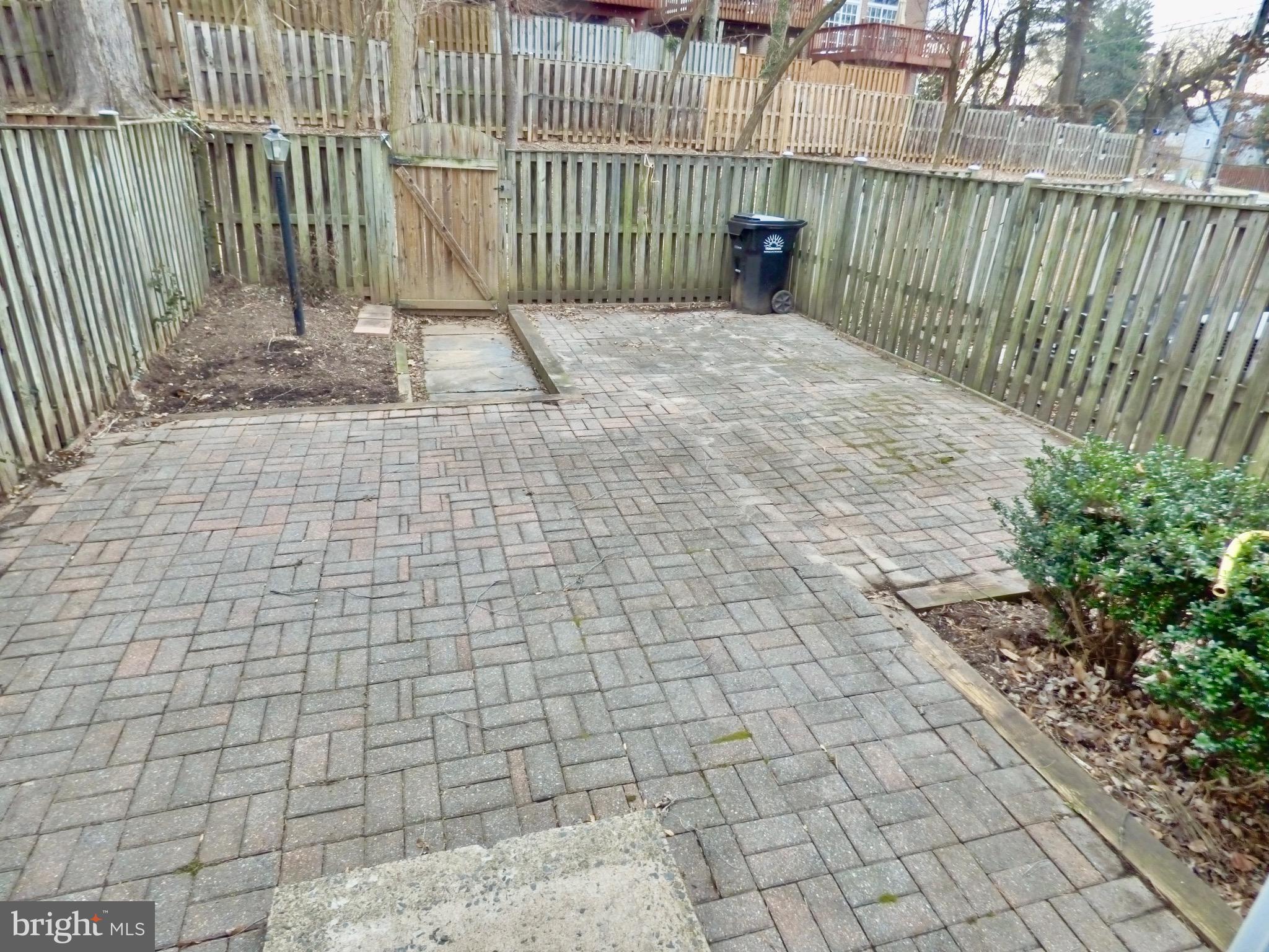 WATERFORD - Residential Lease