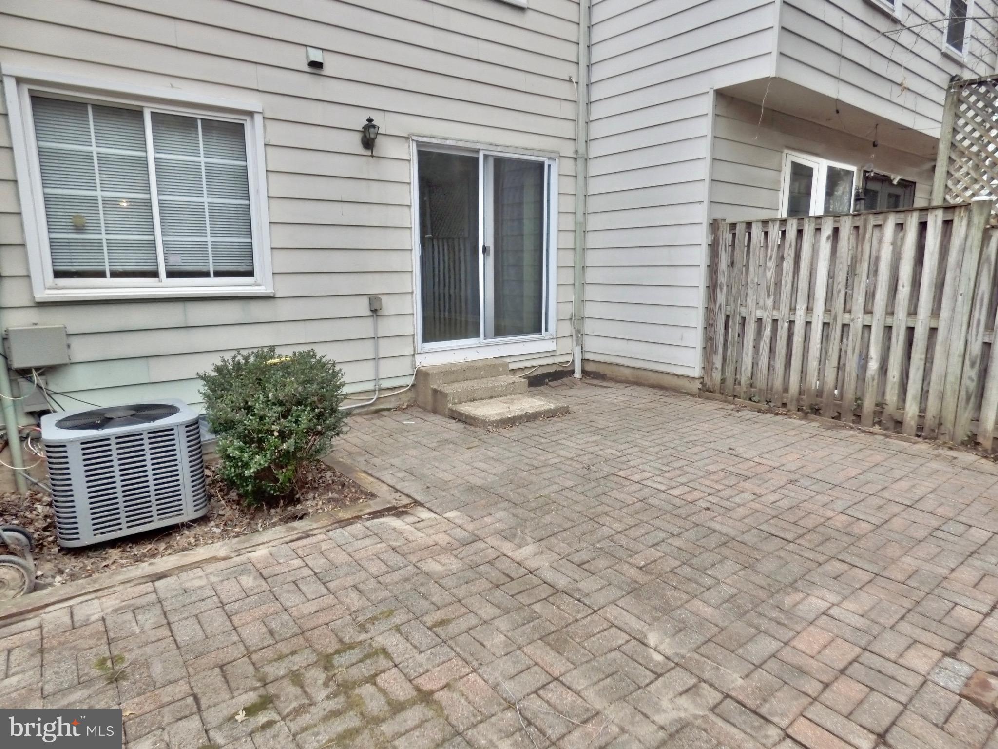 WATERFORD - Residential Lease