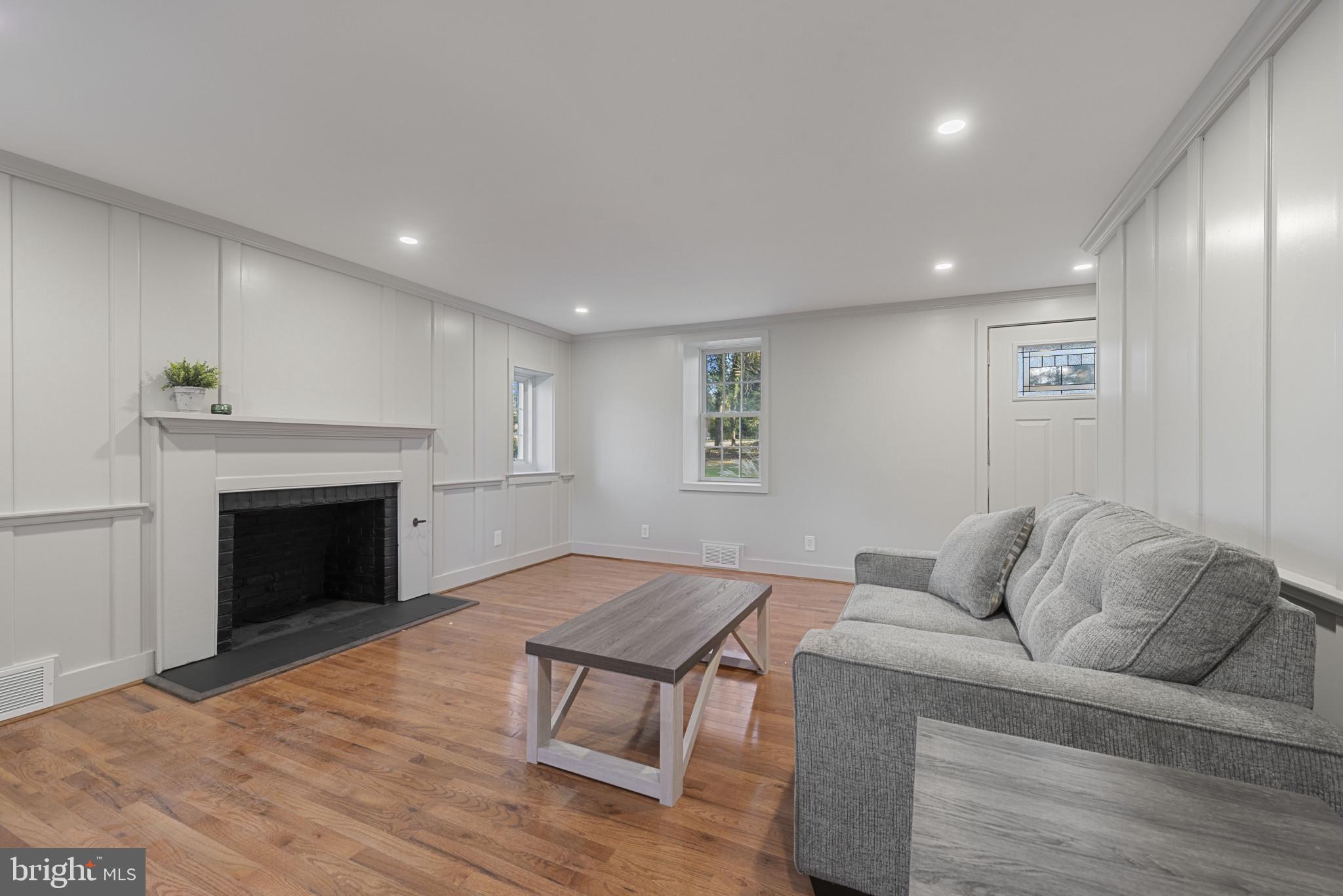 HAMPTON - Residential