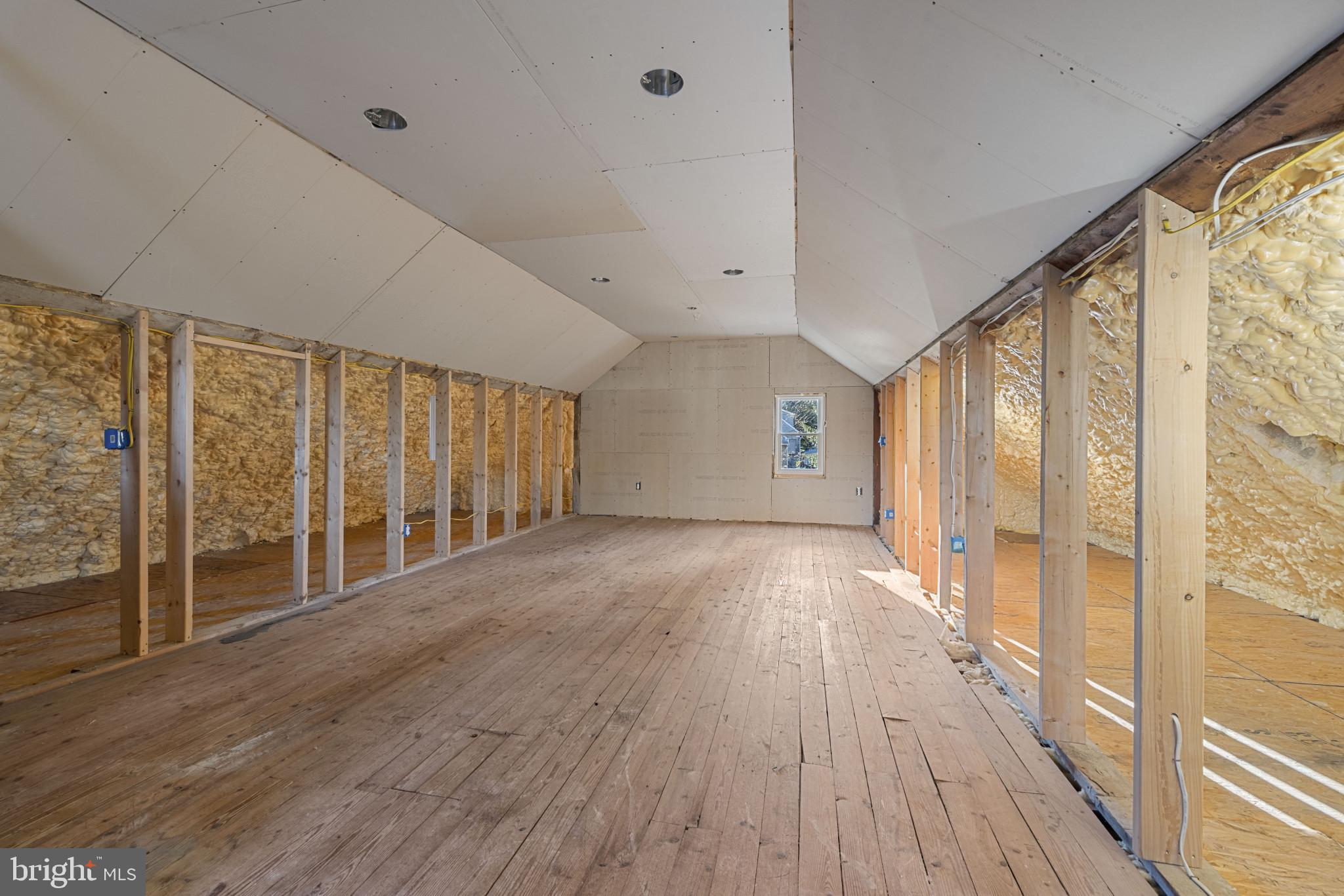 HAMPTON - Residential