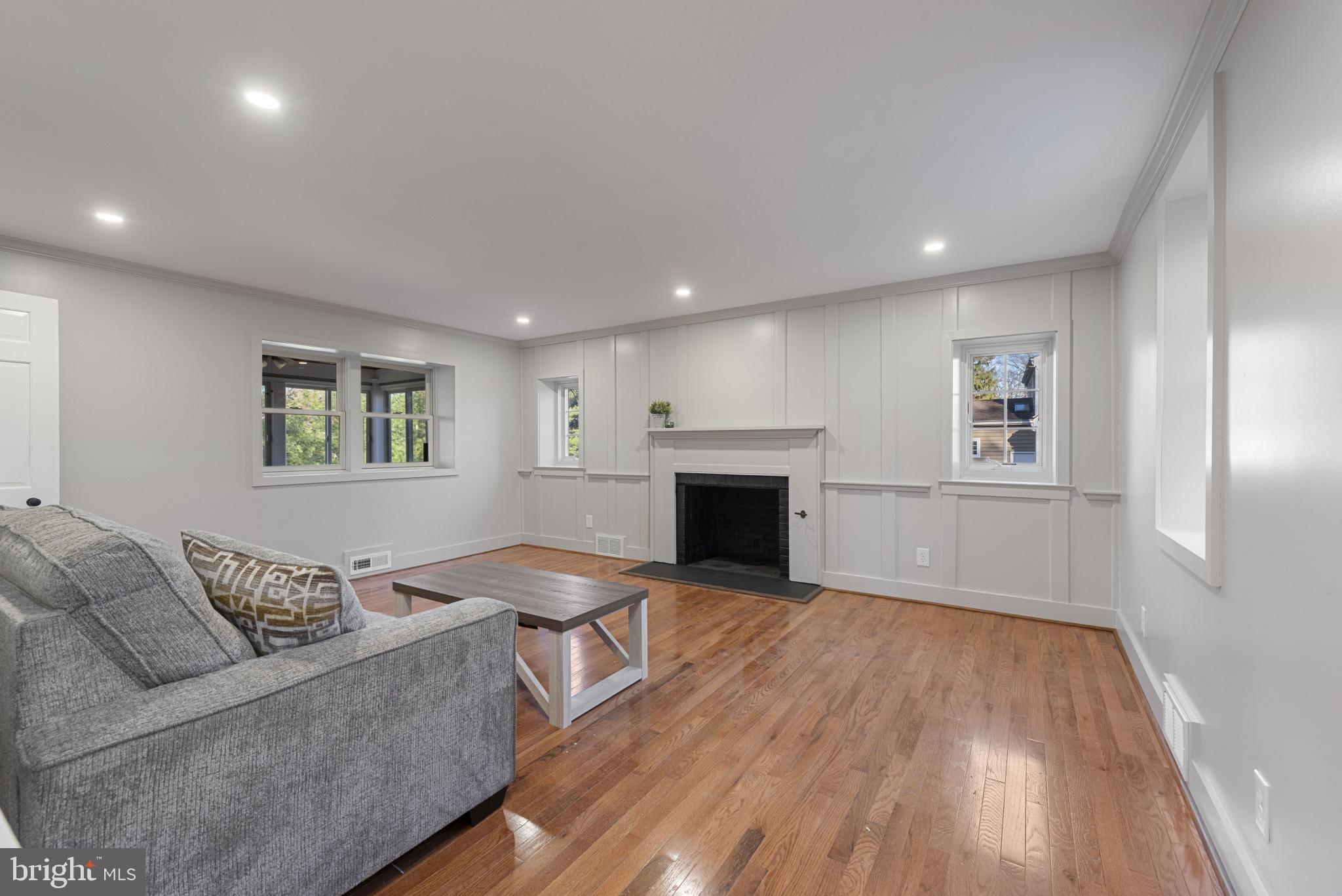 HAMPTON - Residential