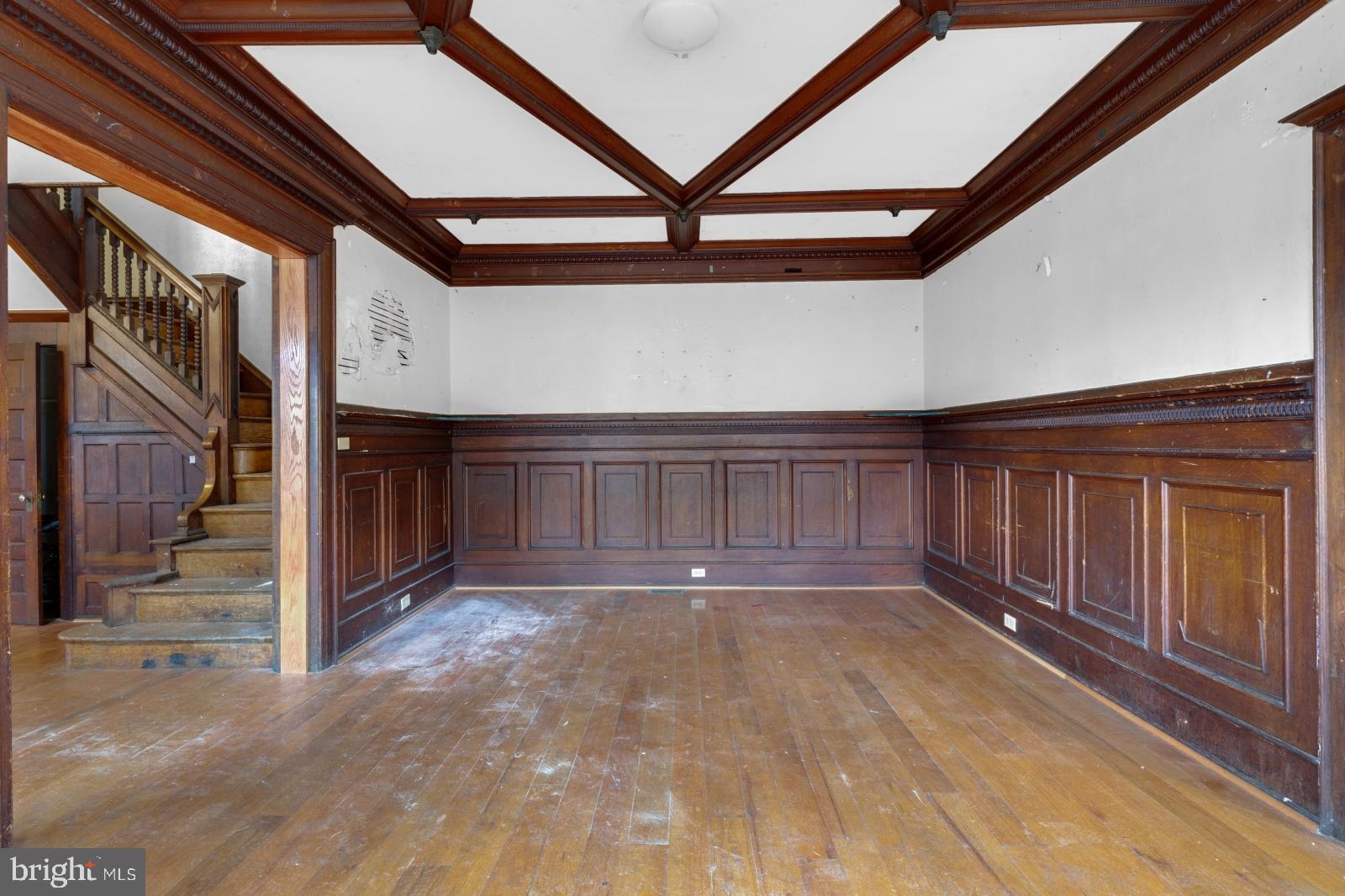 UNIVERSITY CITY - Residential Lease