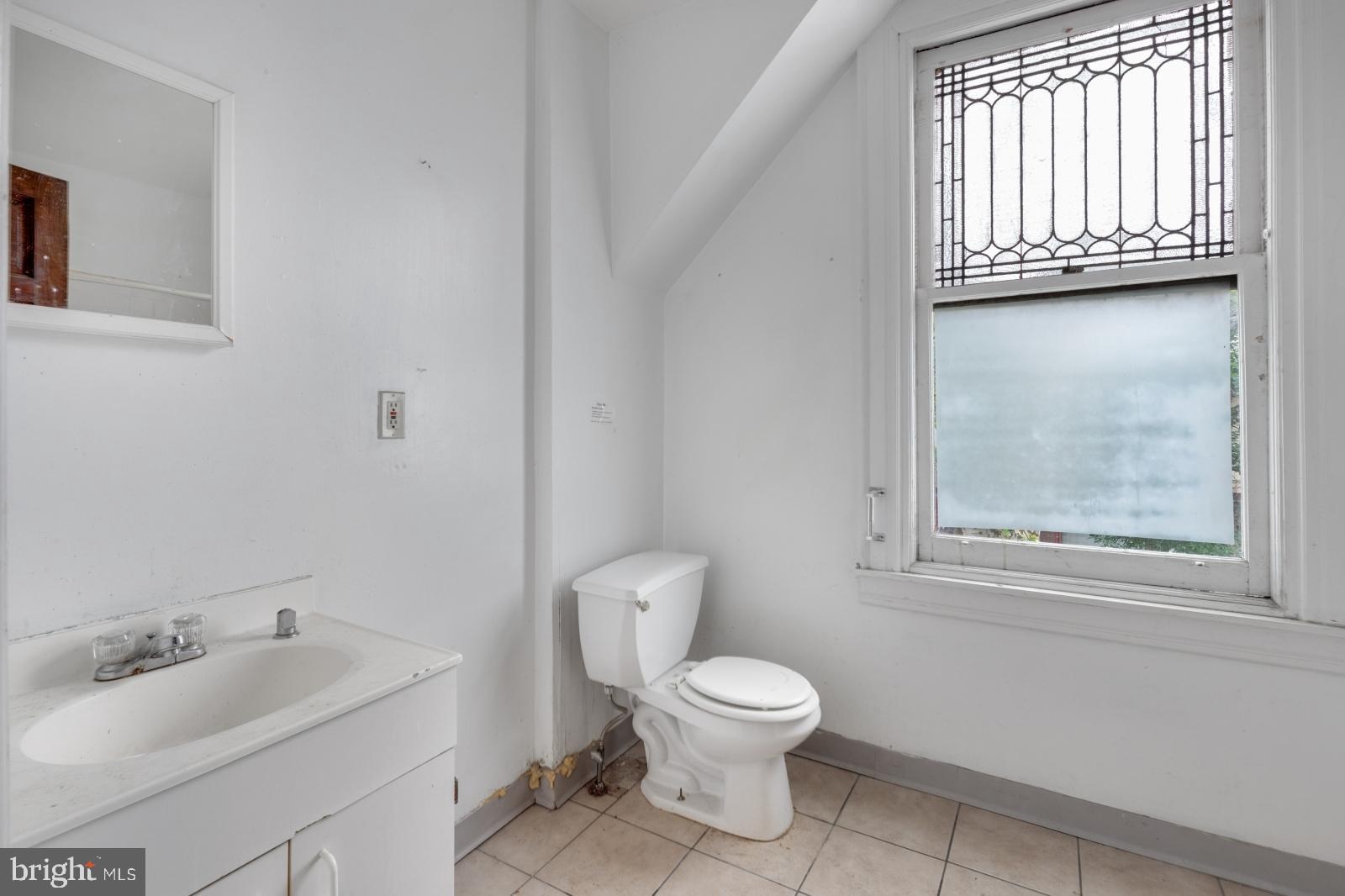 UNIVERSITY CITY - Residential Lease