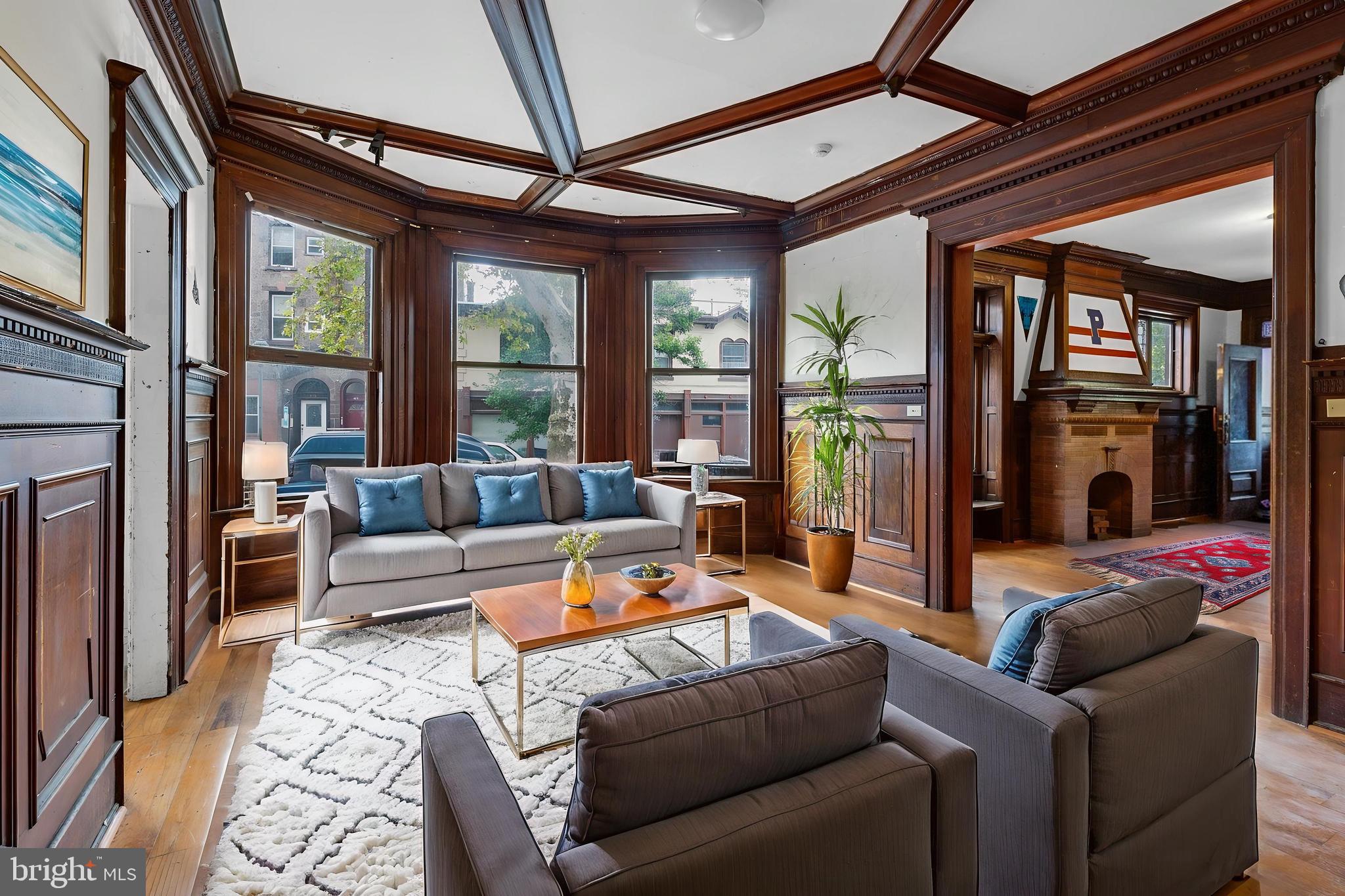 UNIVERSITY CITY - Residential Lease