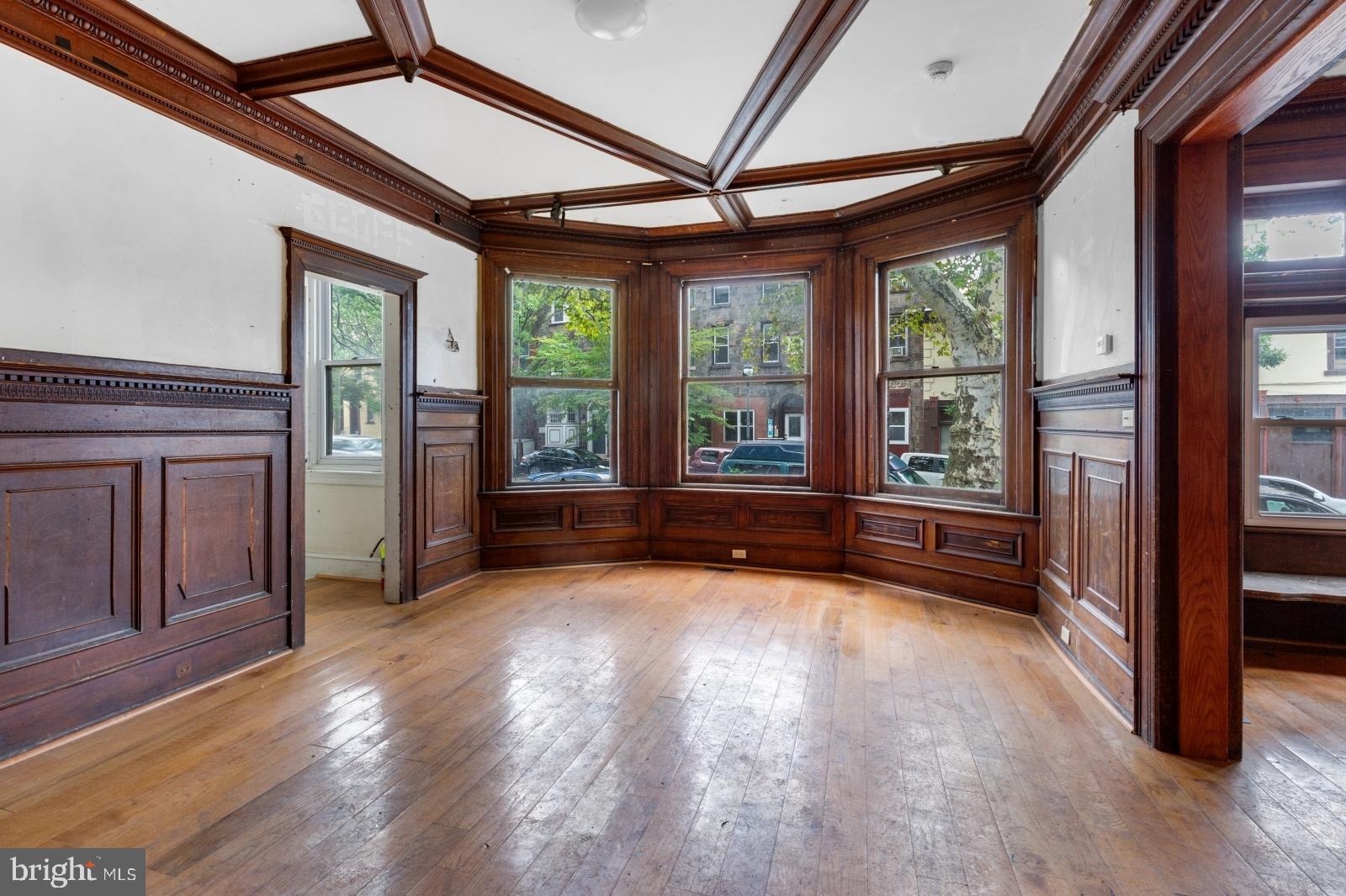 UNIVERSITY CITY - Residential Lease