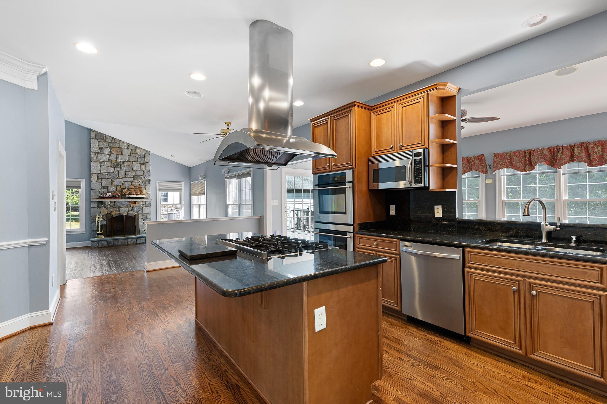434 SPRING HOLLOW DRIVE
