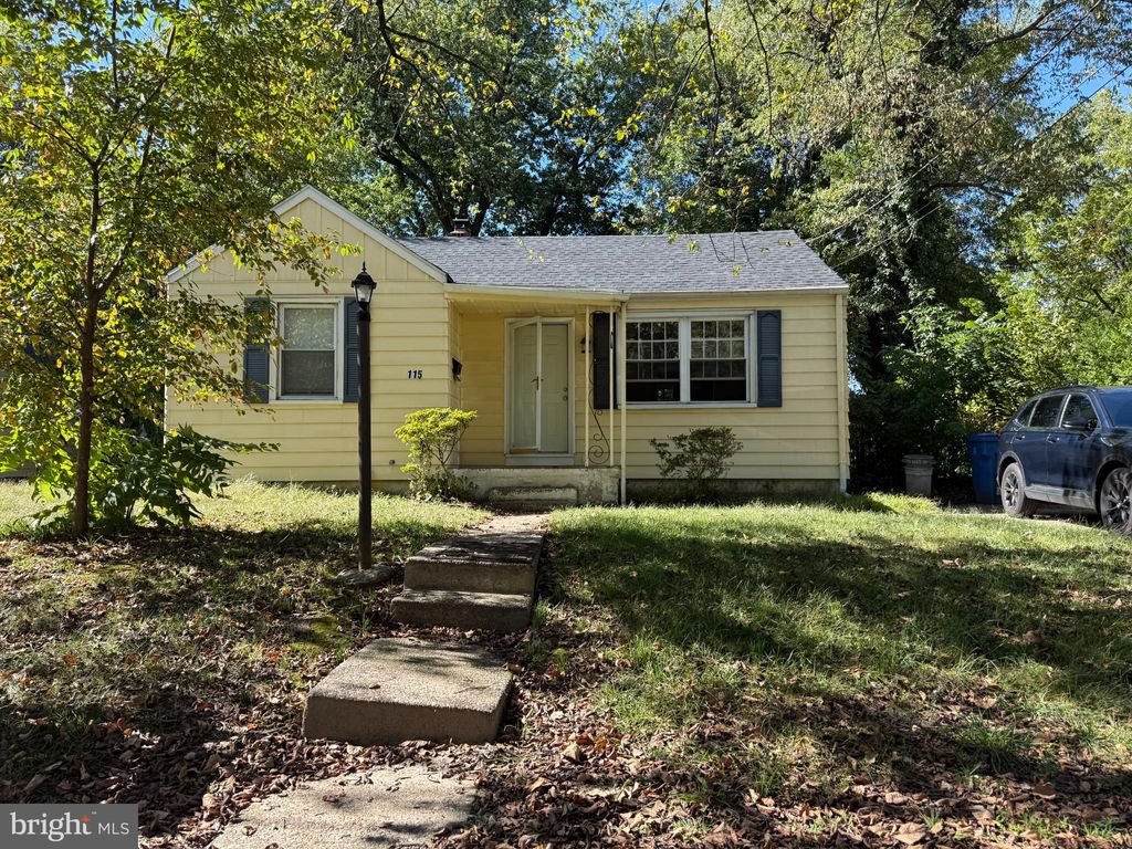 Photo of 115 Edison Road, CHERRY HILL, NJ 08034 (MLS # NJCD2103434)