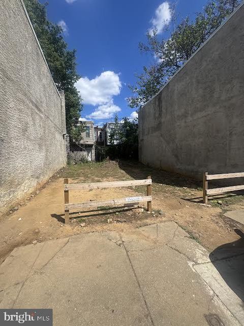 Vacant Land For Sale - 2365 N Gratz Street<br/> PHILADELPHIA, PA 19132