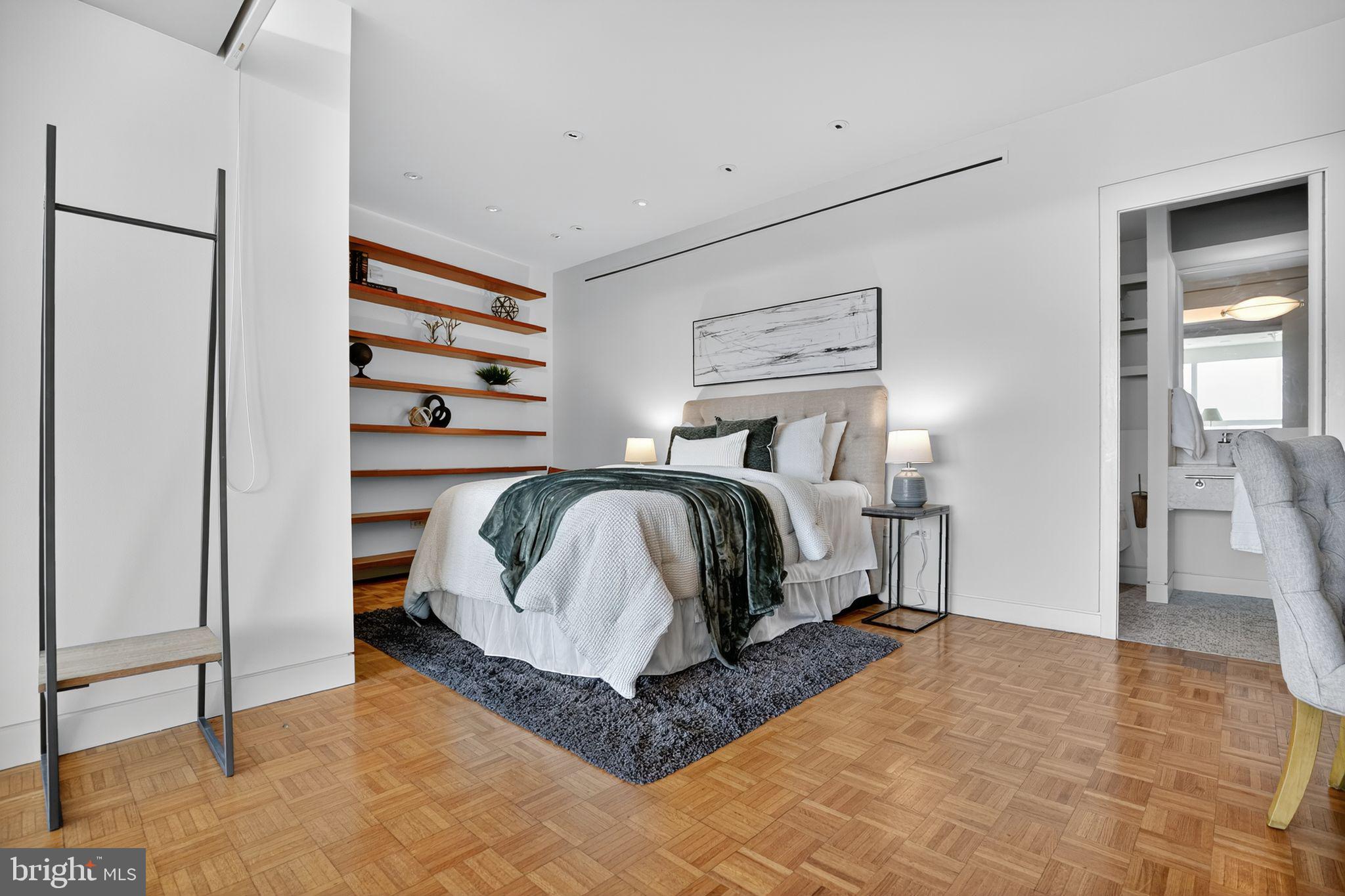 RITTENHOUSE SQUARE - Residential