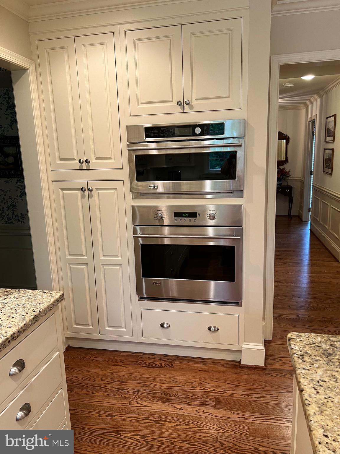 STURBRIDGE - Residential