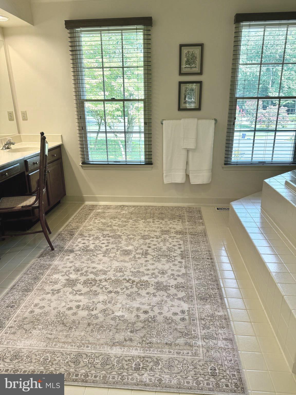 STURBRIDGE - Residential