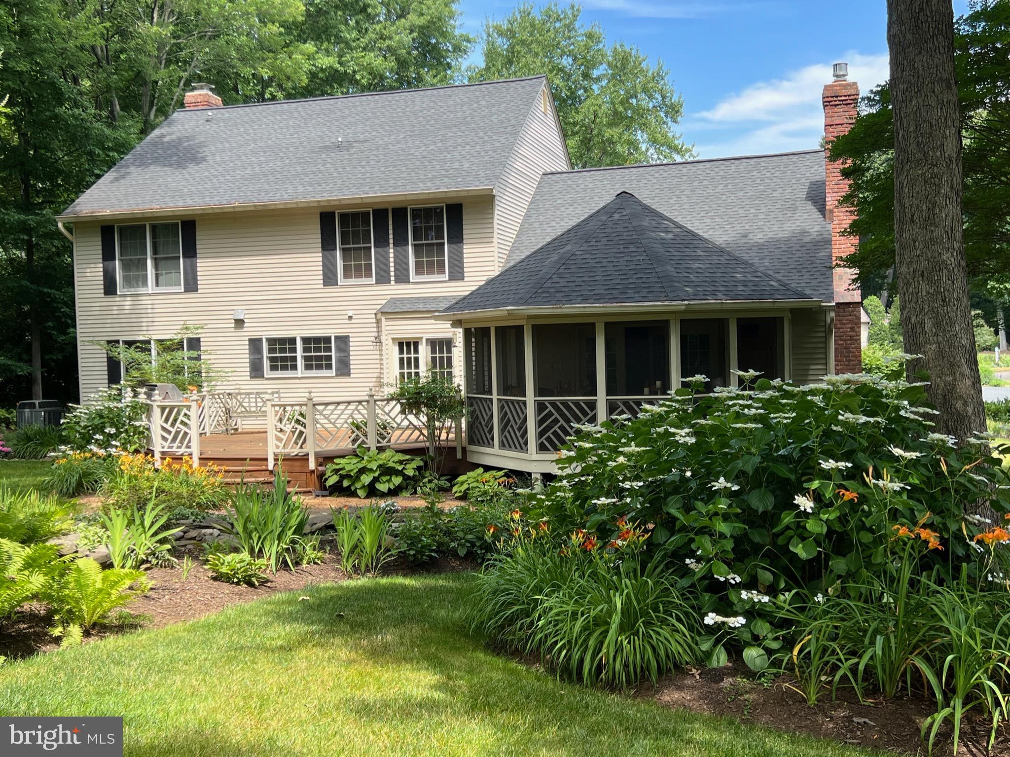 STURBRIDGE - Residential