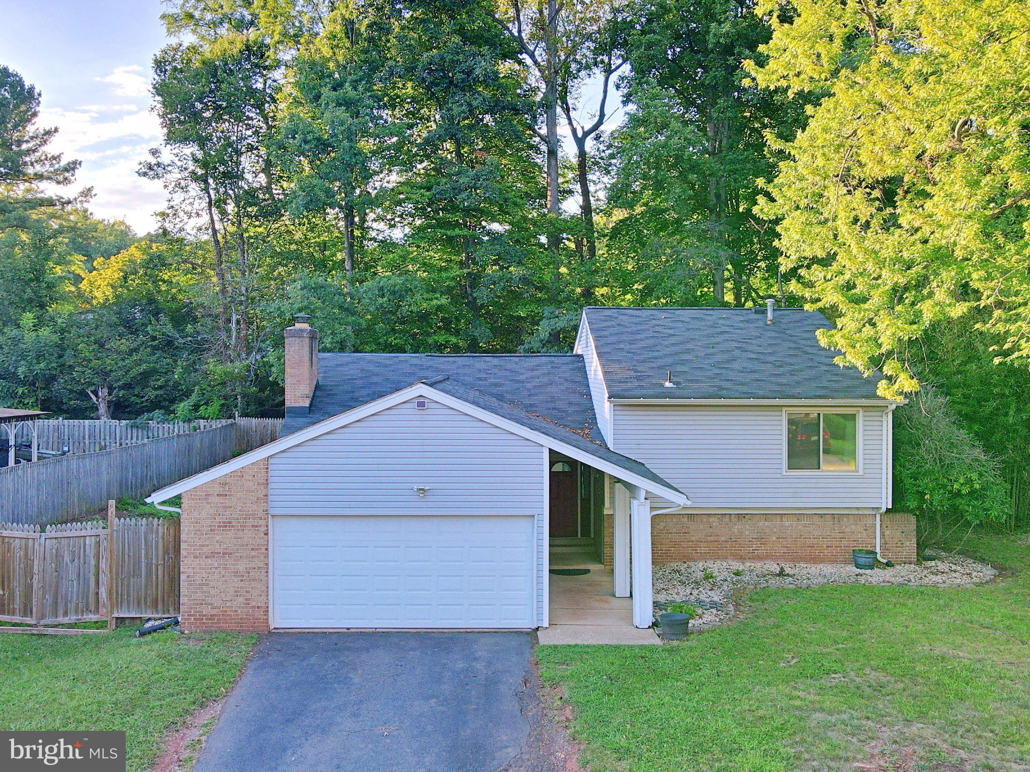 112 HILLSDALE DRIVE