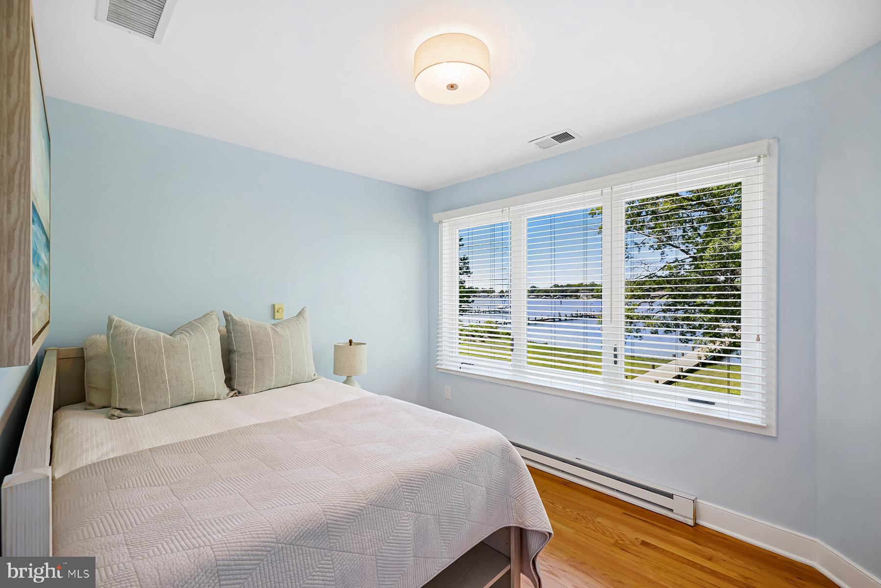 ARUNDEL ON THE BAY - Residential