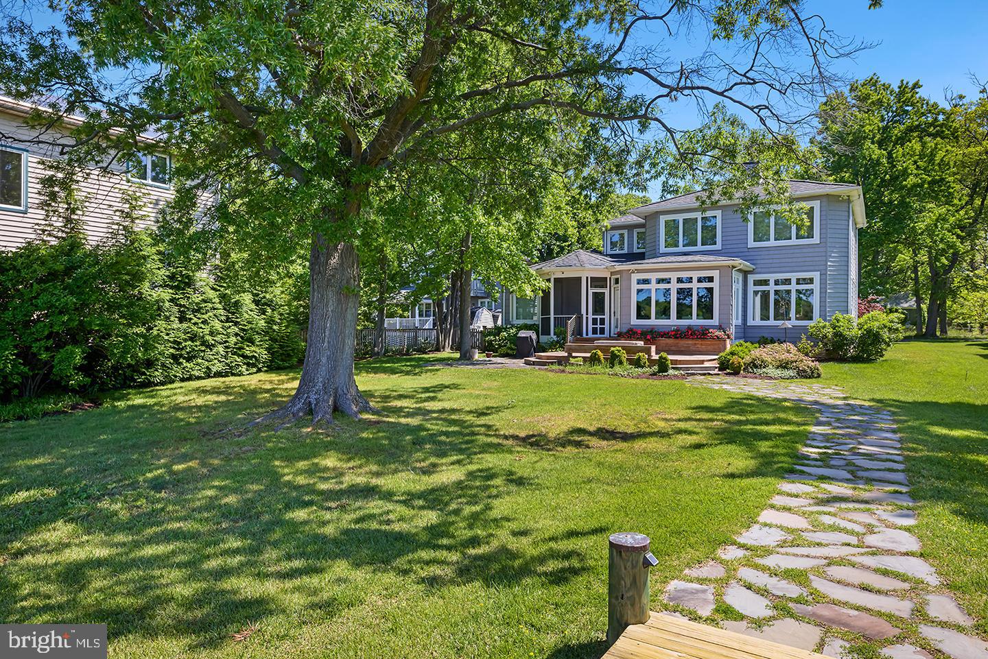 ARUNDEL ON THE BAY - Residential