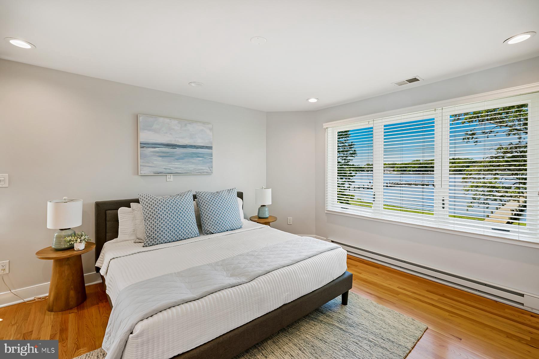 ARUNDEL ON THE BAY - Residential