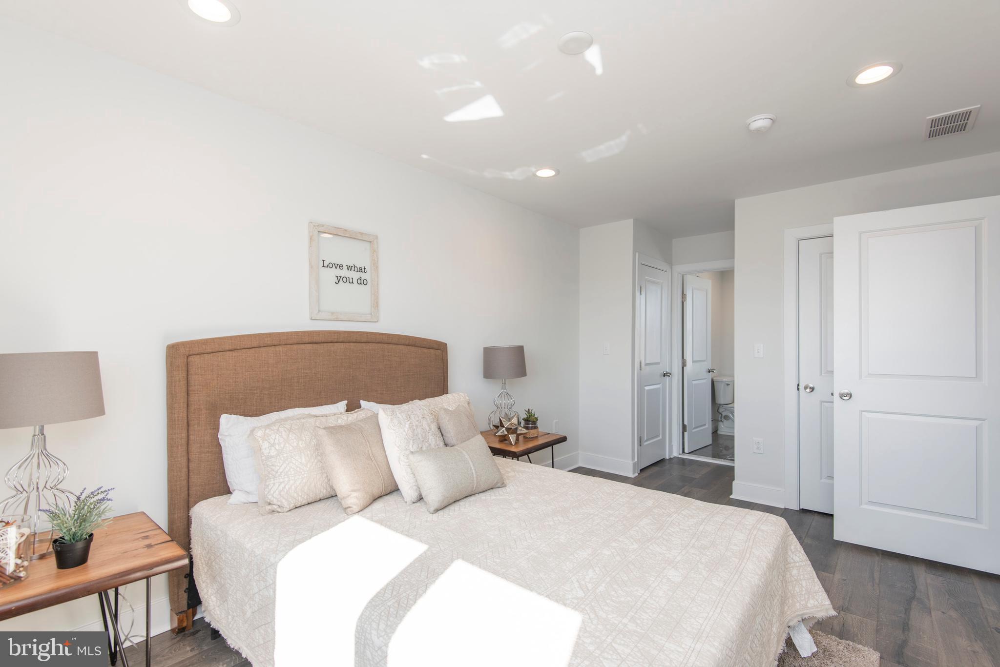 PHILADELPHIA (SOUTH) - Residential