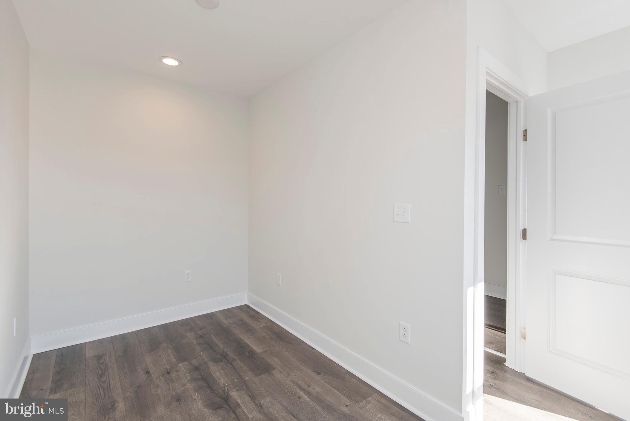 PHILADELPHIA (SOUTH) - Residential