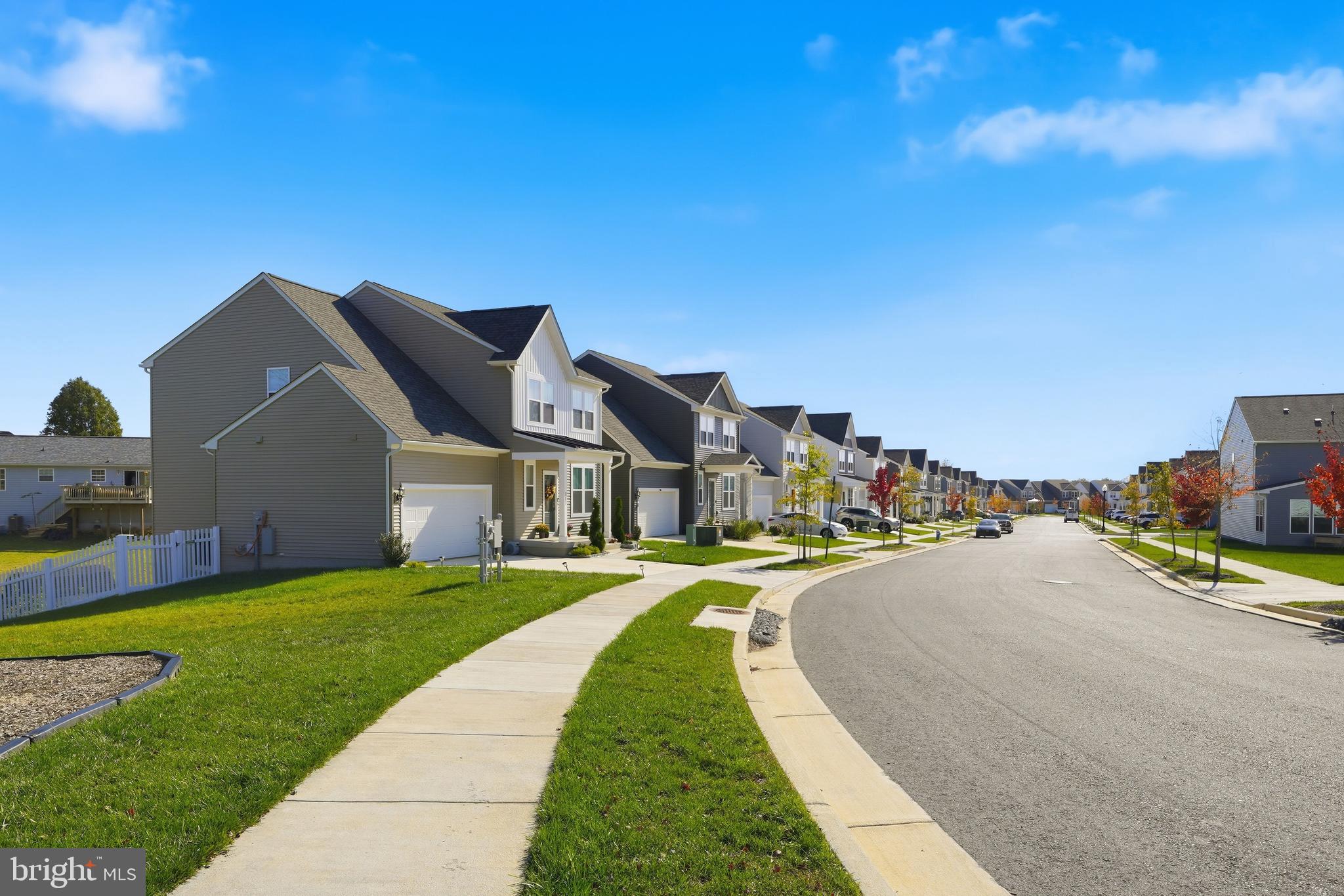 PRESIDENTS POINTE - Residential