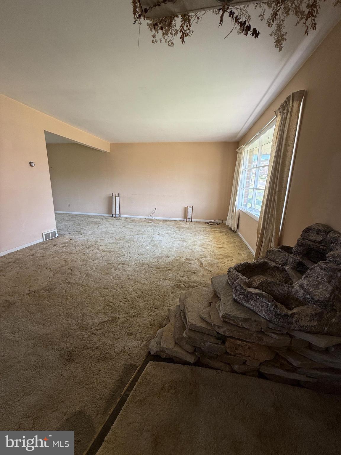 WHITFIELD - Residential