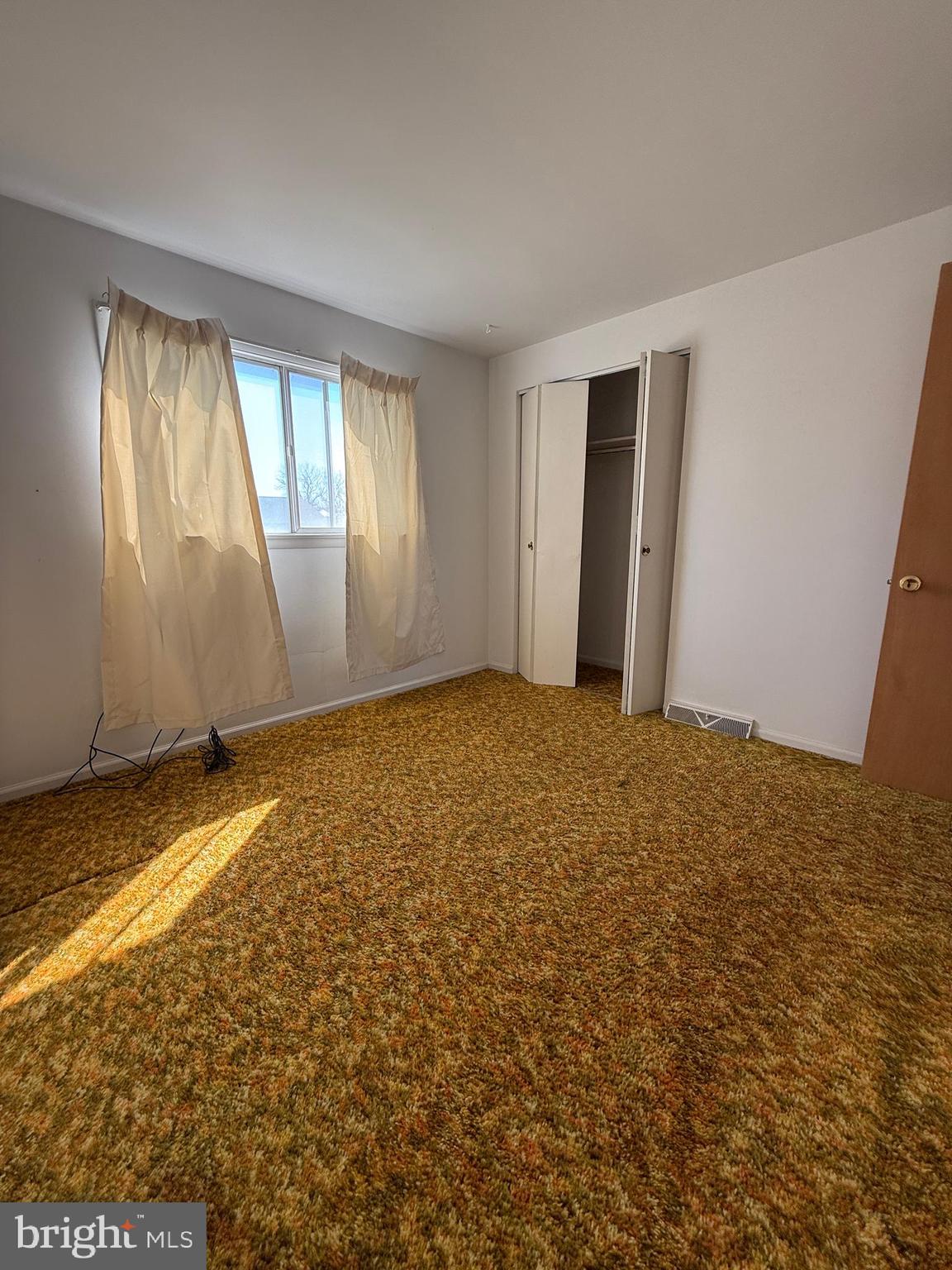 WHITFIELD - Residential