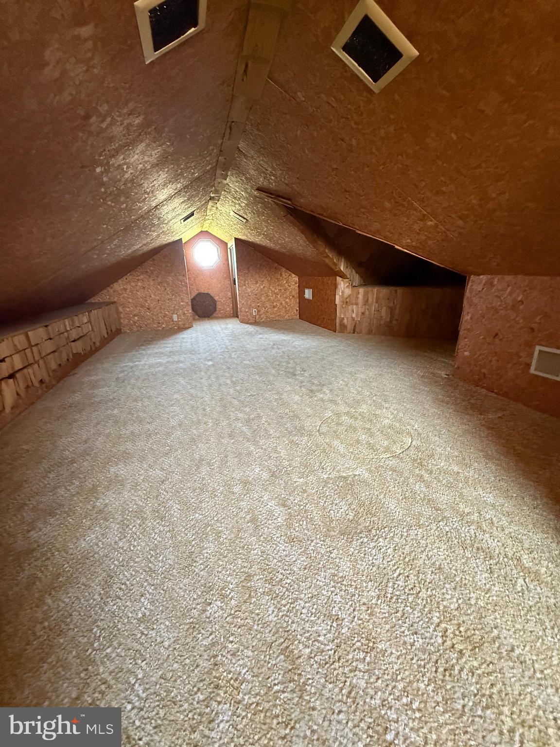 WHITFIELD - Residential