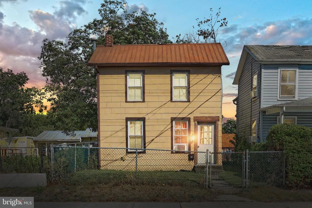 Photo of 422 S Washington Street, GETTYSBURG, PA 17325 (MLS # PAAD2021934)