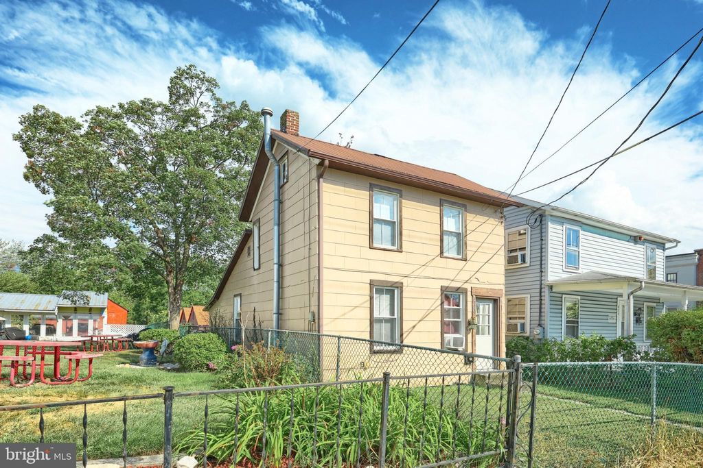 Photo of 422 S Washington Street, GETTYSBURG, PA 17325 (MLS # PAAD2021934)